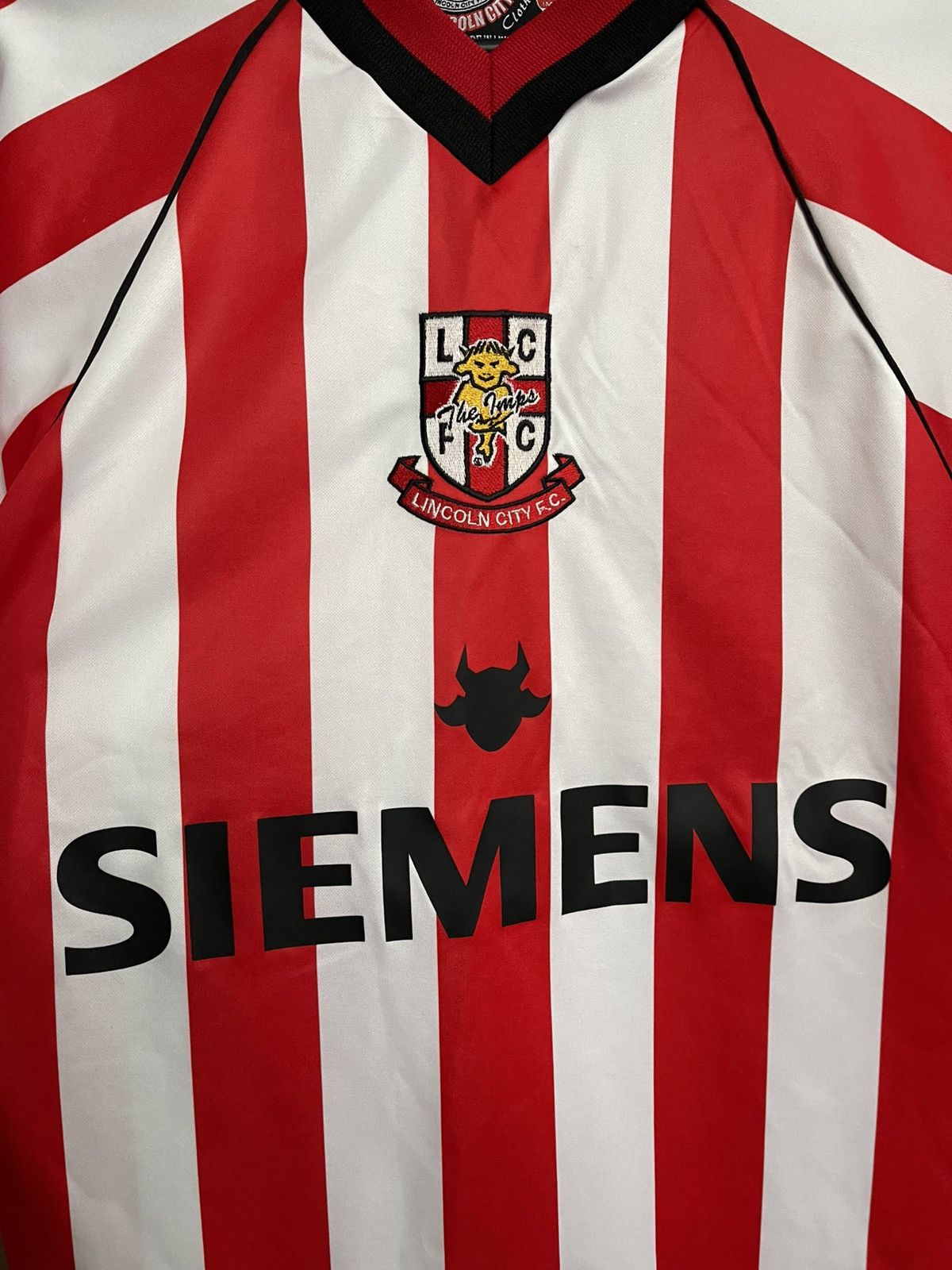 Other 2003/2004 Lincoln City FC Impsport Vintage Soccer Jersey Size US S / EU 44-46 / 1 - 6 Thumbnail