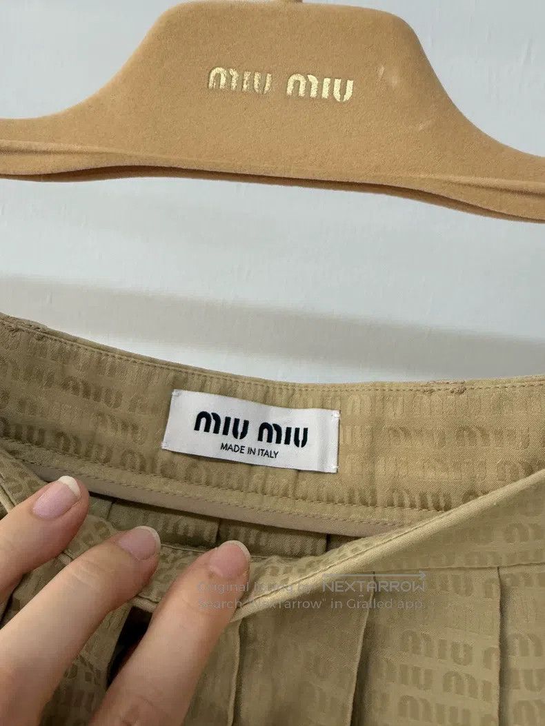 Miu Miu Miu Miu 38 Dark logo printed half-length pleated skirt skir Size 37" - 3 Thumbnail