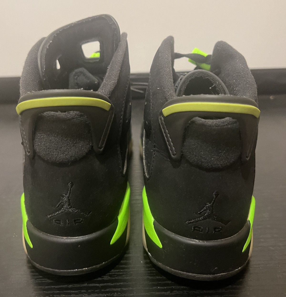 Nike SIZE 6 MEN - Jordan 6 Retro Electric Green Size US 6 / EU 39 - 4 Thumbnail