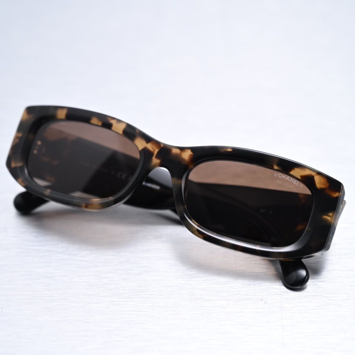 Chanel CHANEL 0CH5525 1770S9 SUNGLASSES Size ONE SIZE - 6 Thumbnail
