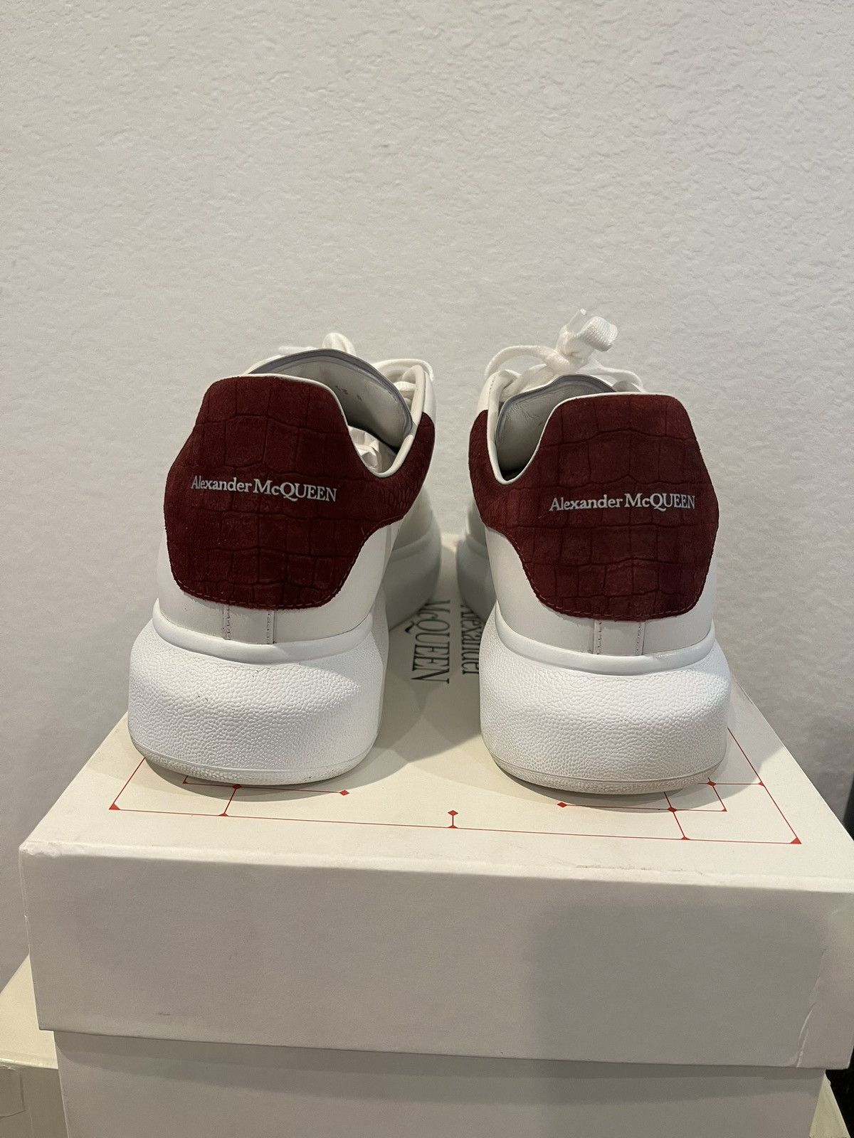 Alexander McQueen Alexander McQueen Oversized Maroon White Size US 10 / EU 43 - 3 Thumbnail