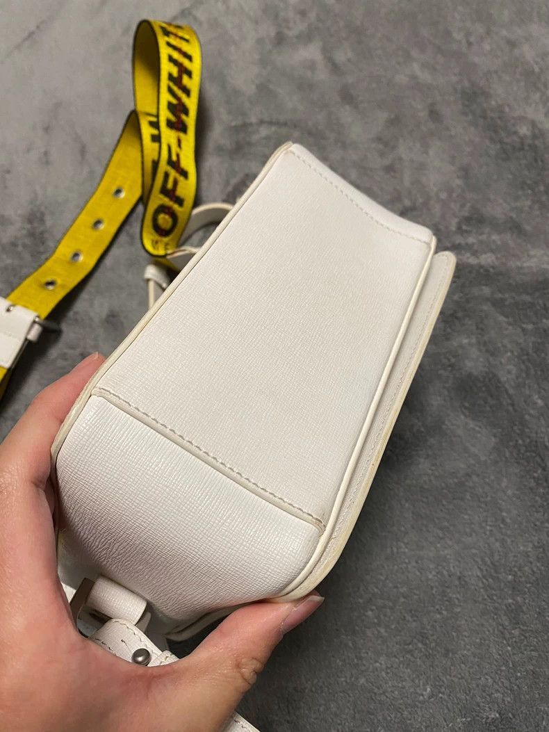 Balenciaga offwhite diagonal stripe small crossbody Size ONE SIZE - 2 Thumbnail