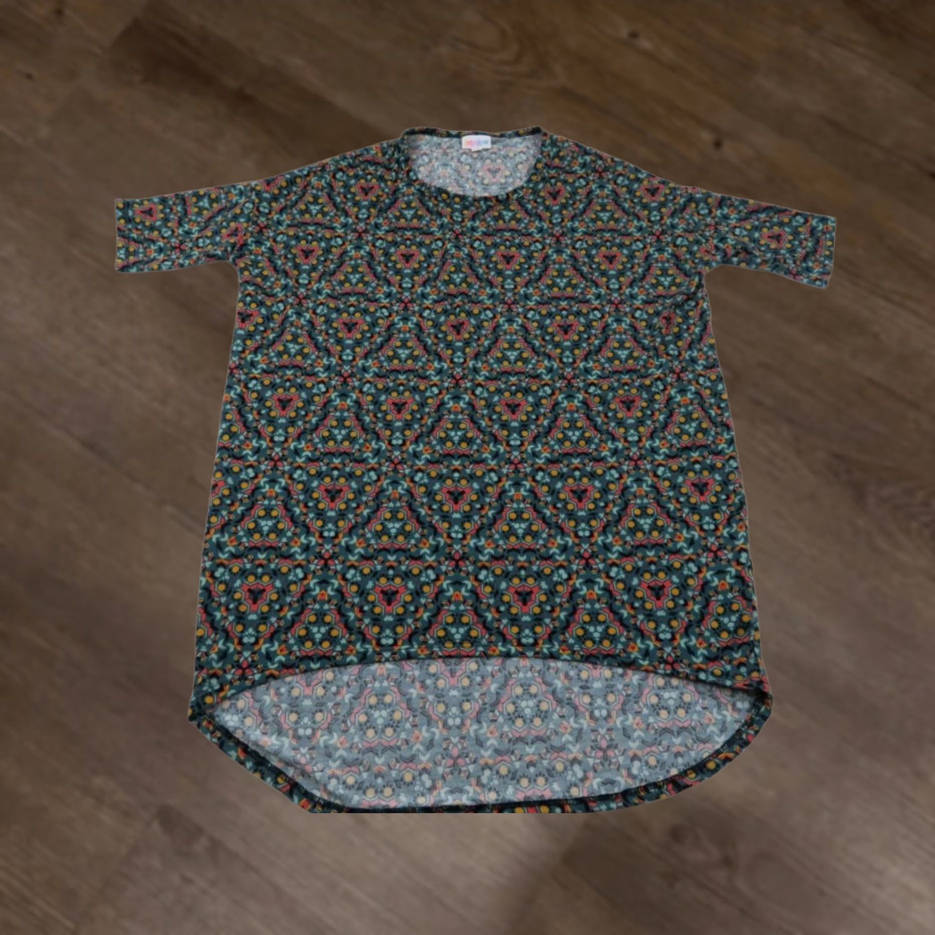 Vintage LuLaRoe Irma T Shirt Womens XXS Top Tee Tunic Green Red Geometric Christmas Vintage USA Size XXS / US 00 / IT 34 - 1 Thumbnail