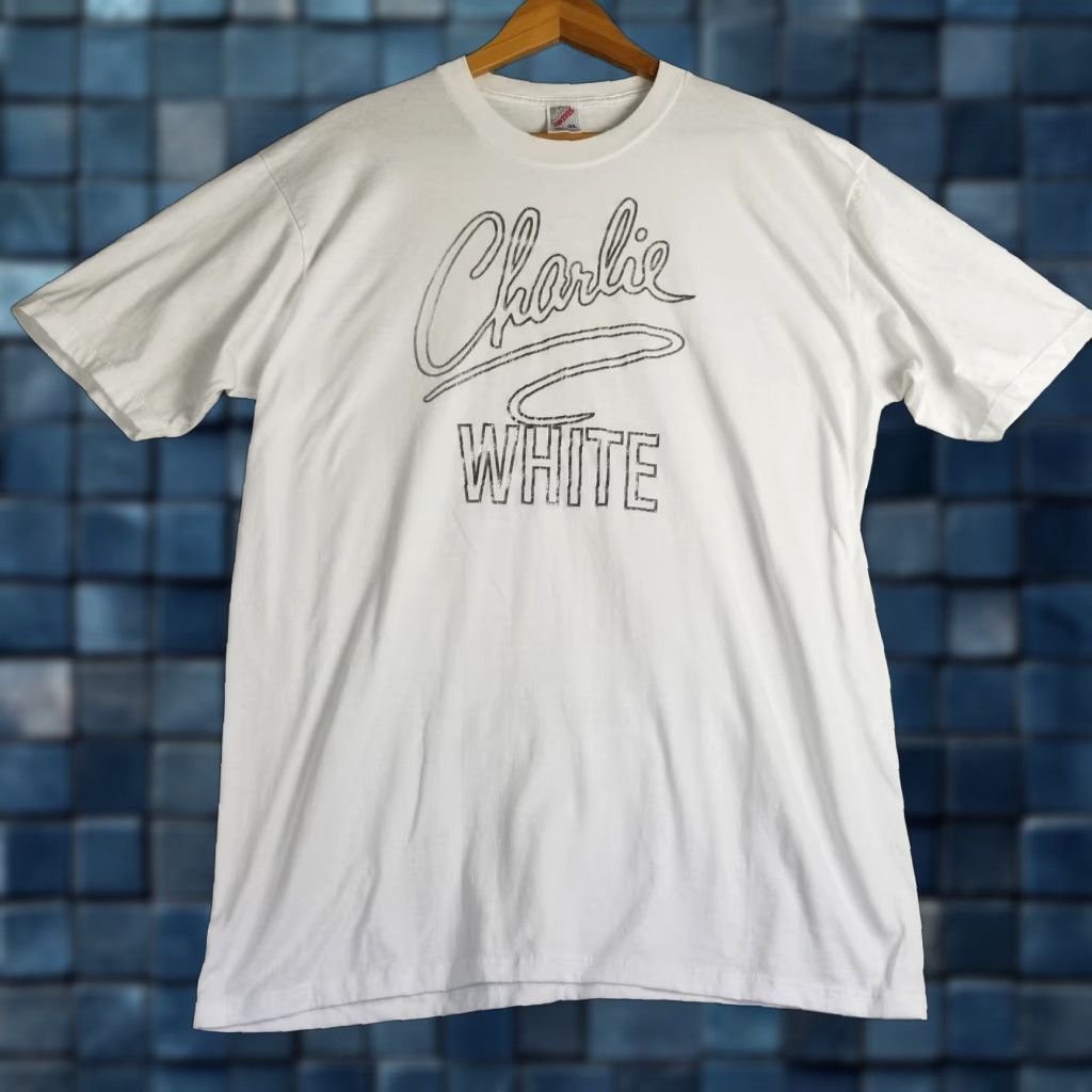 Vintage VINTAGE Revlon T-Shirt Unisex Adults XL White 90s Charlie Perfume Promo Cotton Short Sleeve Crew Neck Size US XL / EU 56 / 4 - 1 Thumbnail