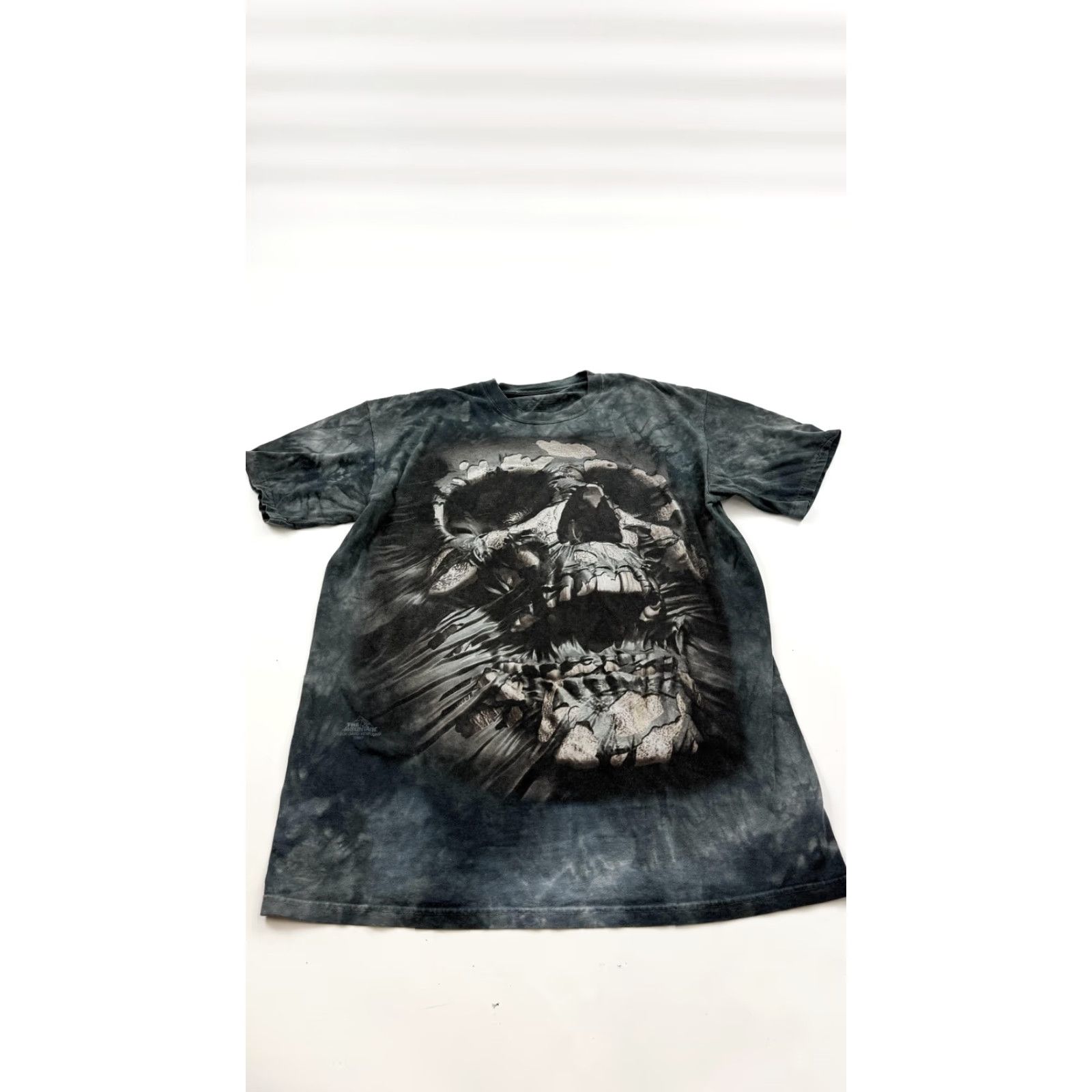 The Mountain VINTAGE The Mountain Skull Shirt Mens Large Black Gray Tie Dye Graphic David Penfound Size US L / EU 52-54 / 3 - 2 Thumbnail