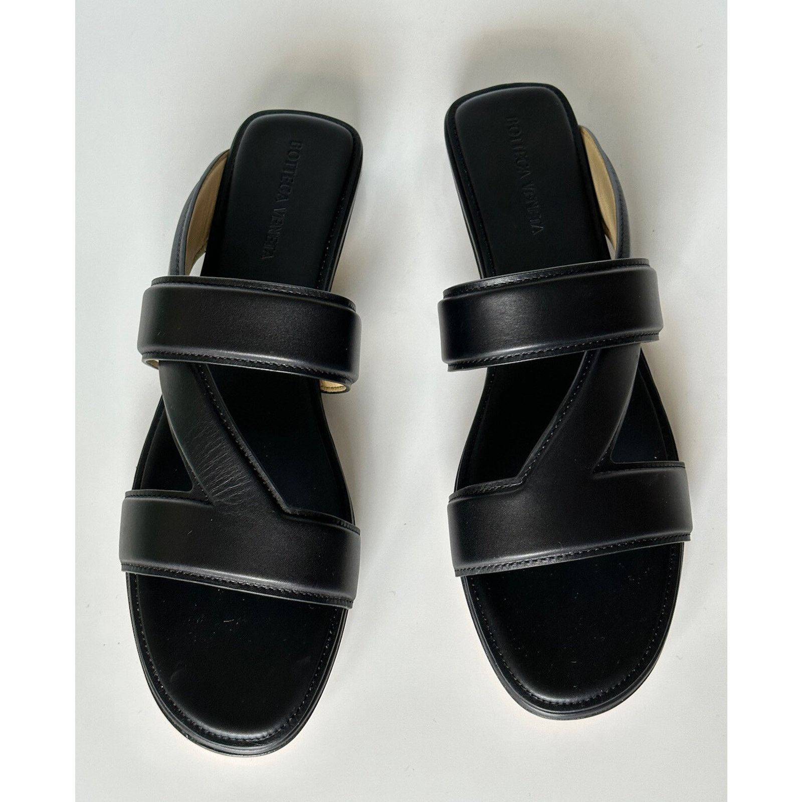 Bottega Veneta Bottega Veneta Calf Leather Sandals Black 9 US 651374 Size US 9 / IT 39 - 5 Thumbnail