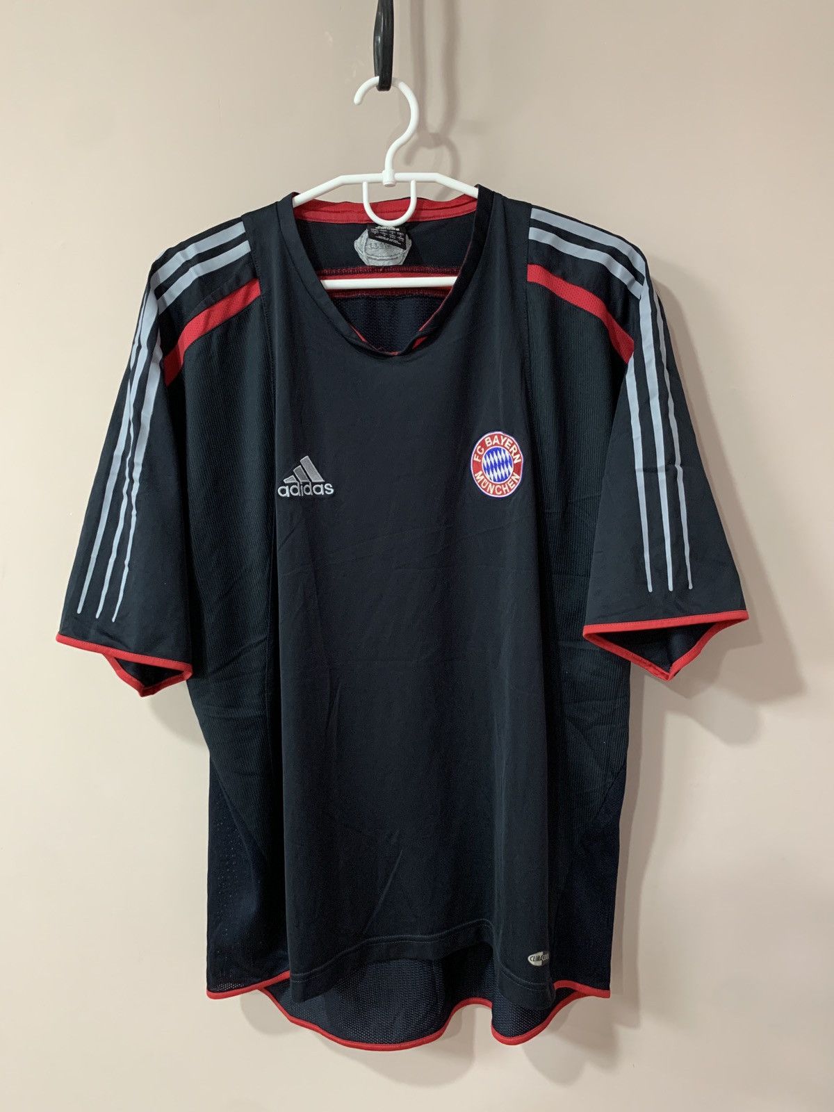 Vintage Vintage Bayern Munich 2004 training soccer jersey adidas Size US L / EU 52-54 / 3 - 1 Thumbnail