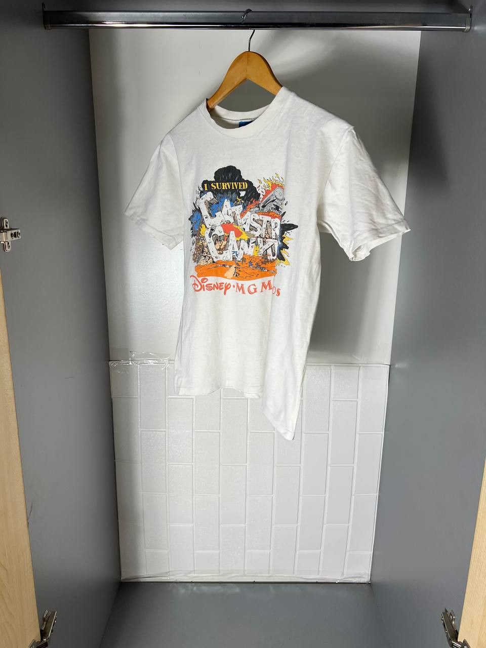 Cartoon Network VINTAGE DISNEY CATASTROPHE CANYON RETRO MOVIE T-SHIRT Y2K 90 Size US M / EU 48-50 / 2 - 3 Thumbnail