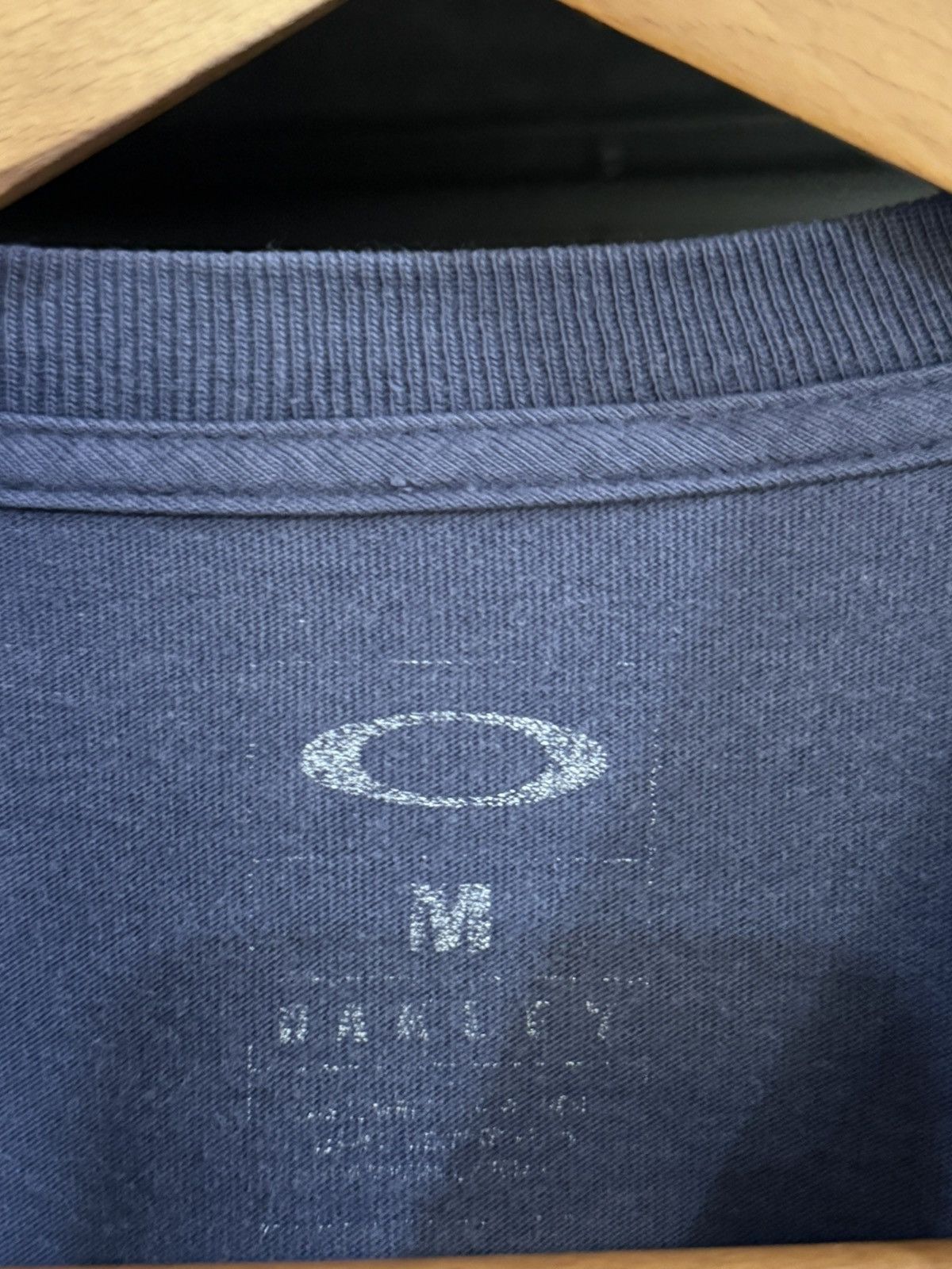 Oakley Thrashed Vintage Oakley Mark Sun Faded Tee Size US L / EU 52-54 / 3 - 5 Thumbnail