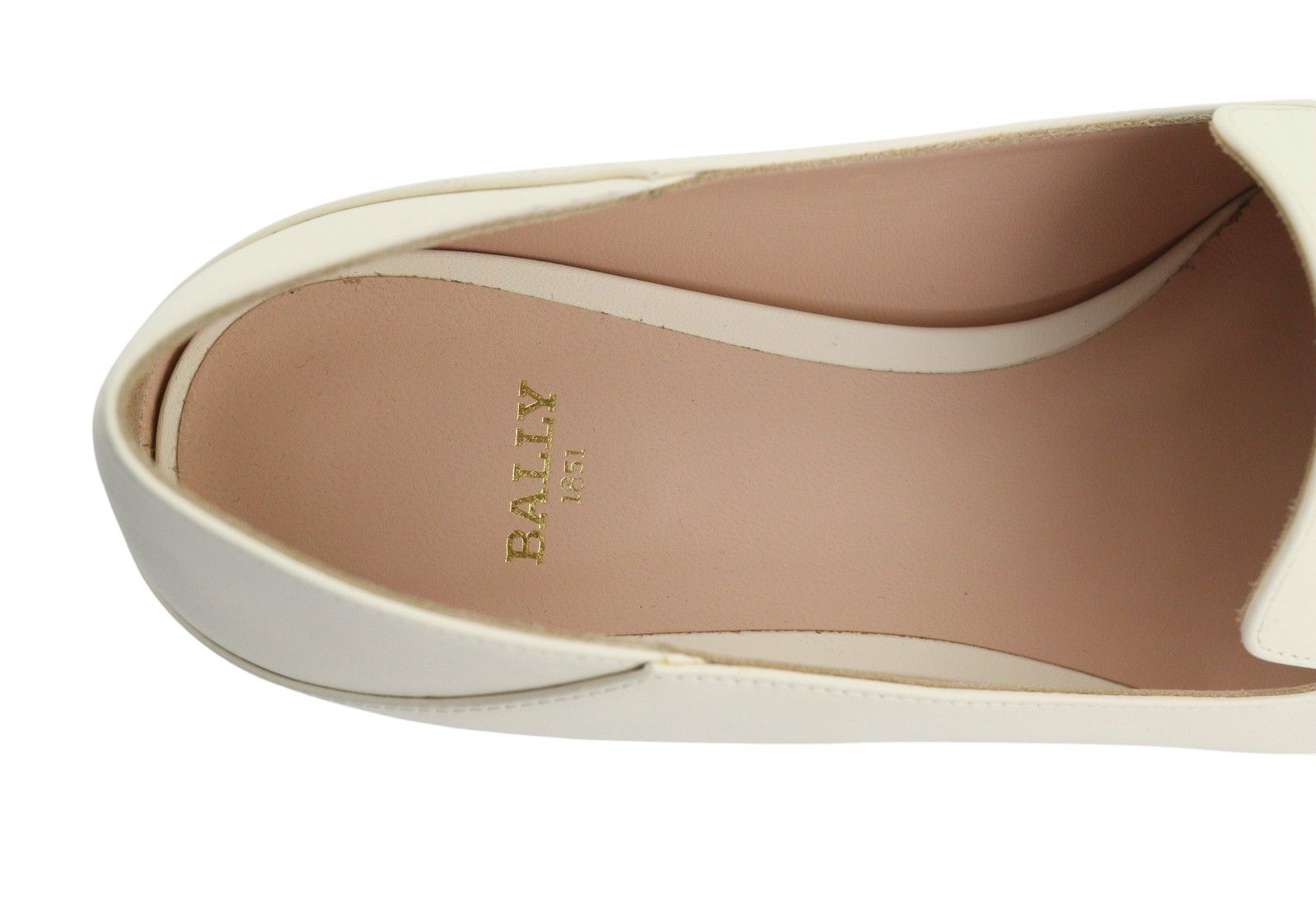 Bally ELLAH EU36.5 Milky Leather Gold Detail Loafers 88410 Size US 5.5 / IT 35.5 - 10 Thumbnail