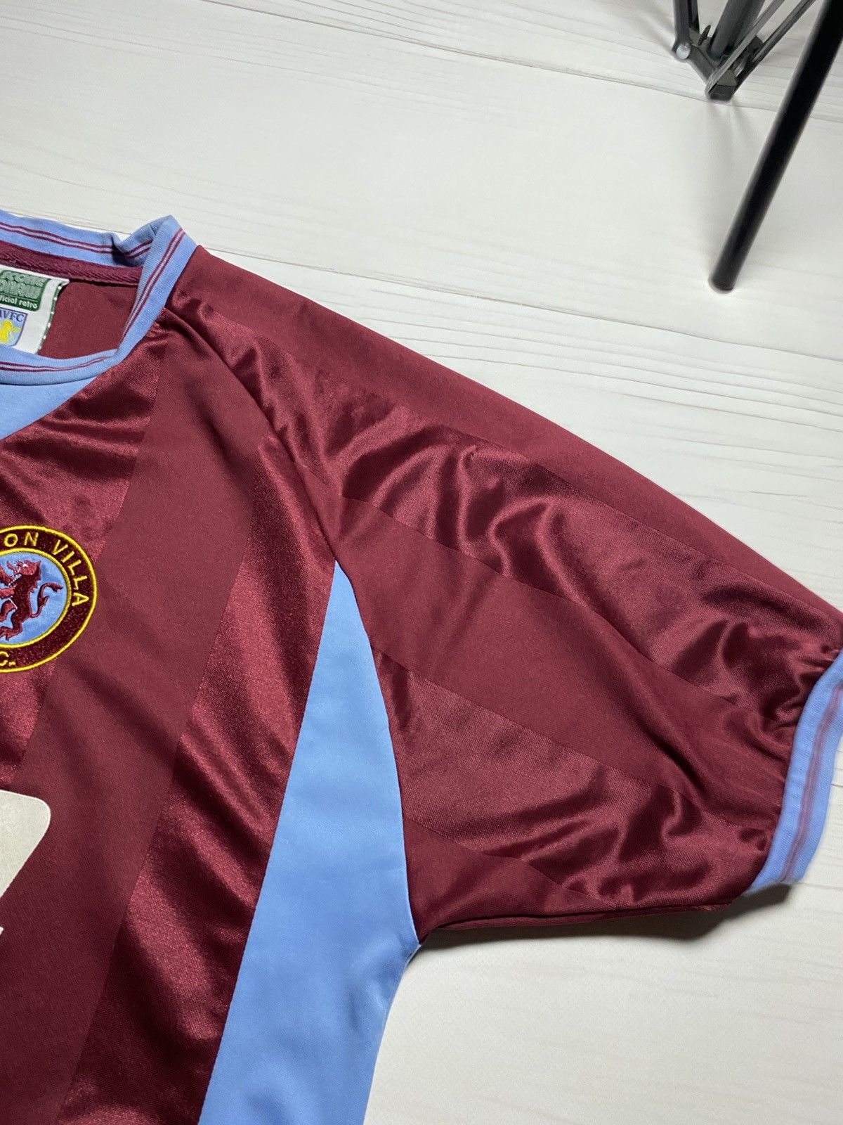 Vintage Vintage Remake Aston Villa 1983-1985 home soccer jersey Size US L / EU 52-54 / 3 - 7 Thumbnail
