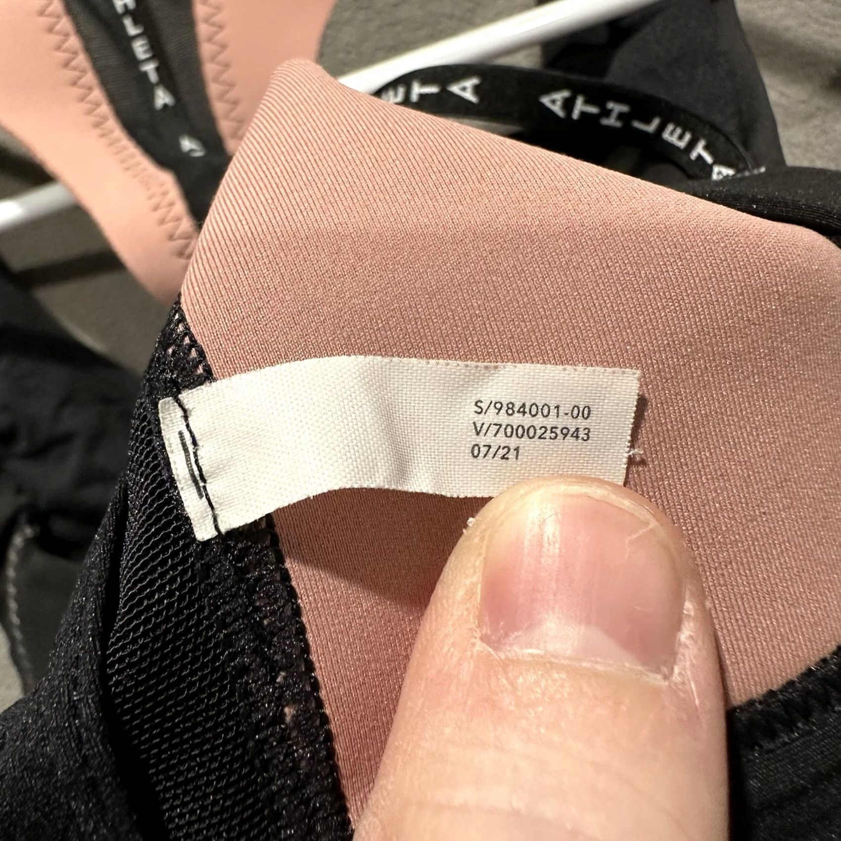 Athleta Athleta Ultimate Ignite Bra A-C Cup Womens Small Black Pink Racerback EUC Size ONE SIZE - 3 Thumbnail