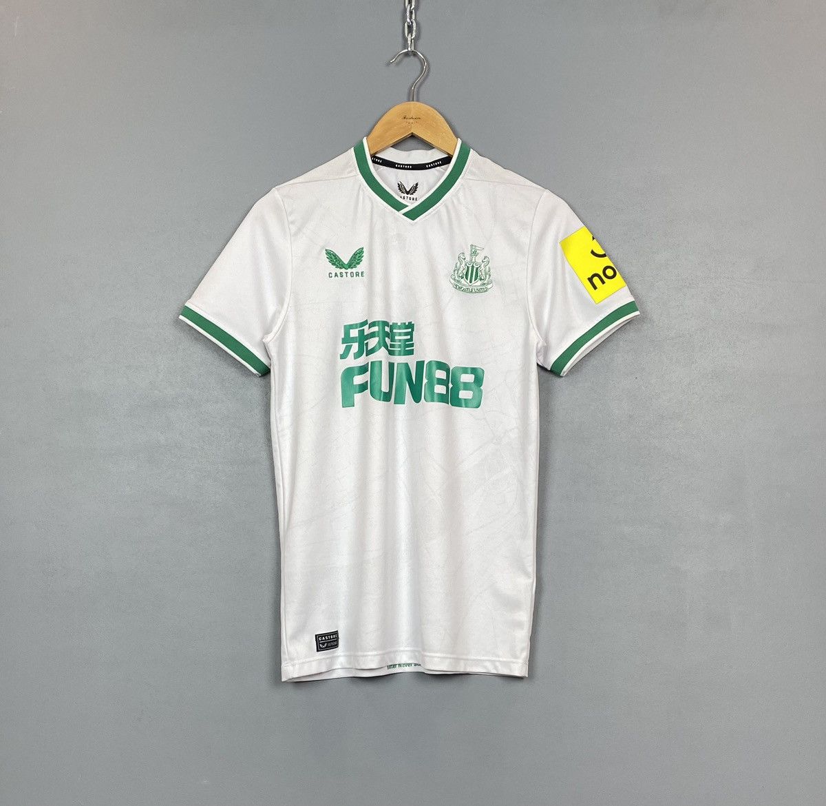 Other Newcastle United Jersey Third Shirt 2020/2023 Men’s Sz Small Size US S / EU 44-46 / 1 - 1 Thumbnail