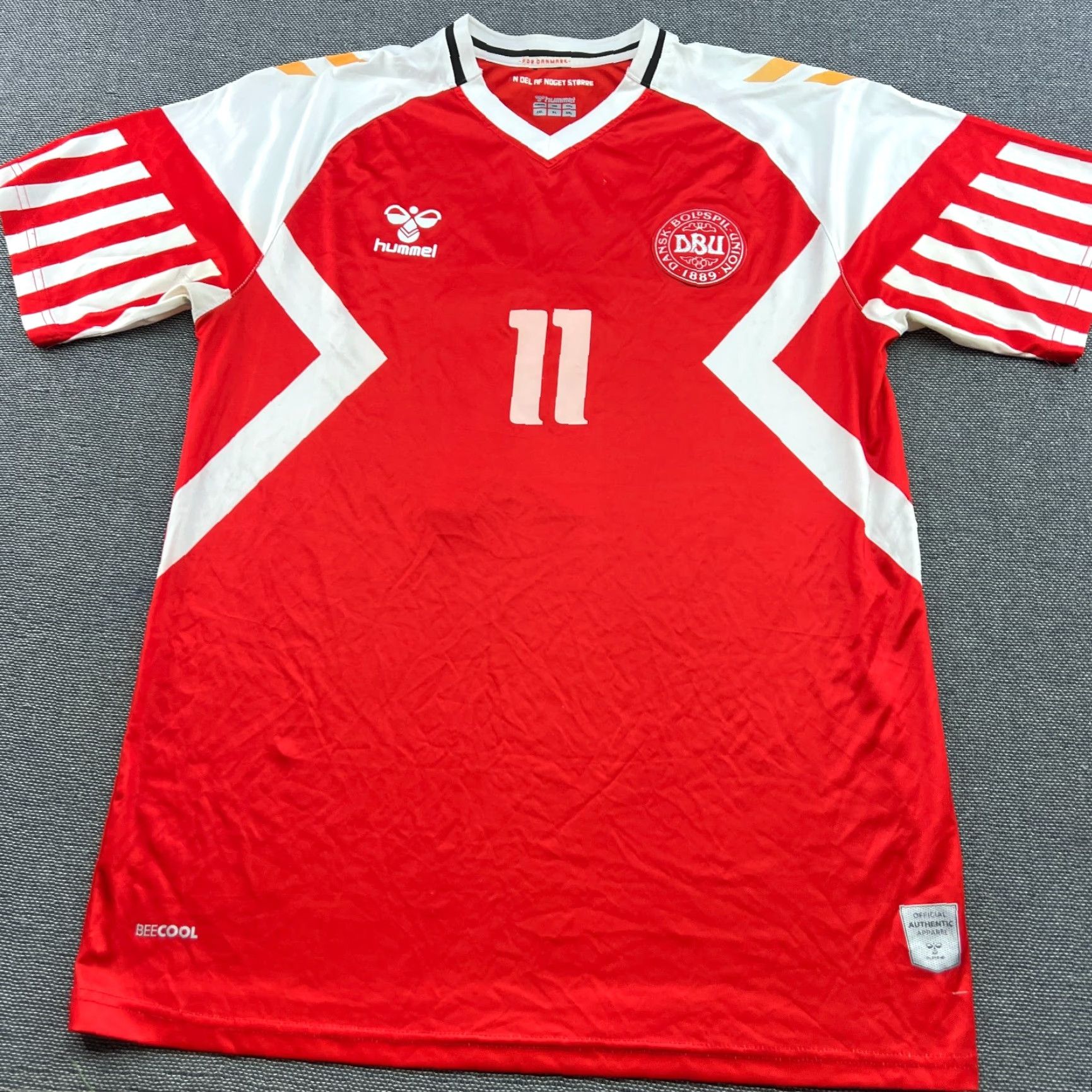 Hummel Denmark 2023 2024 Home Rasmus Højlund Hummel Shirt Mens 2XL Red Football Jersey Shirt Size US XXL / EU 58 / 5 - 3 Thumbnail
