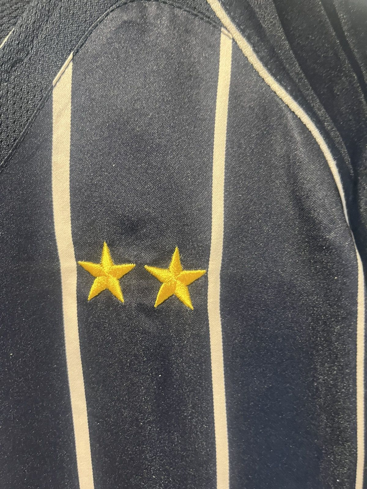 Nike Authentic Nike Juventus 2004/05 Away Sky Sport Jersey L Size US XL / EU 56 / 4 - 6 Thumbnail