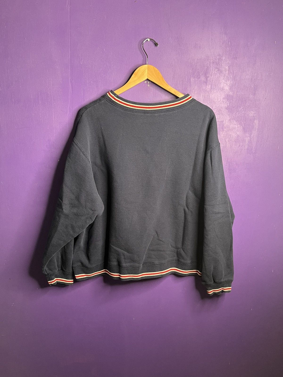 Disney × Vintage Vintage 90s Disney Winnie the Pooh circle logo crewneck Size US L / EU 52-54 / 3 - 2 Thumbnail