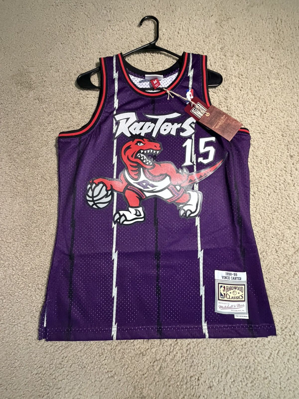 Mitchell & Ness Mitchell & Ness Vince Carter Toronto Raptors Swingman Jersey Size US M / EU 48-50 / 2 - 1 Thumbnail