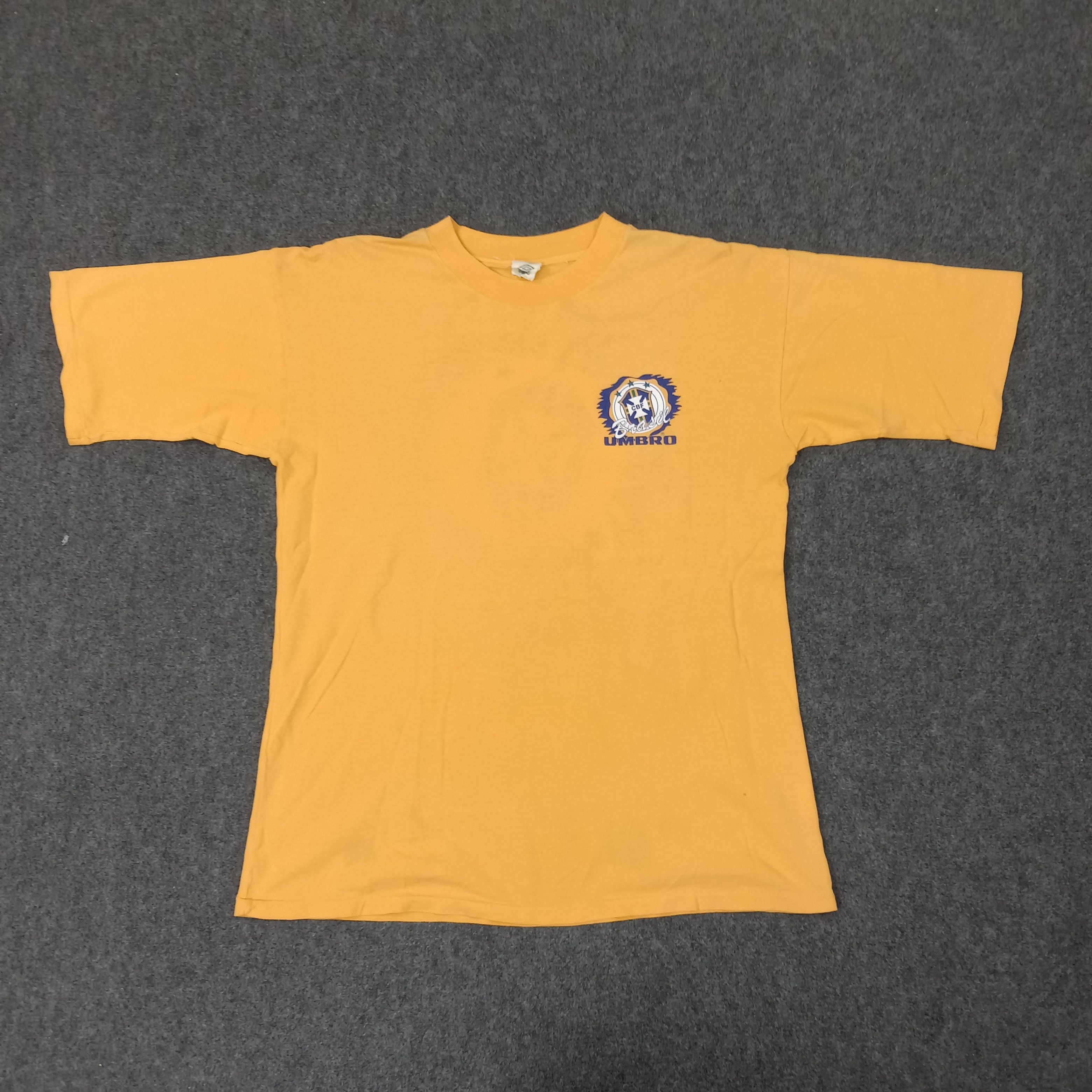 Umbro Umbro Brazil Soccer Sport Logo Tshirt C249N58 Size US M / EU 48-50 / 2 - 3 Thumbnail