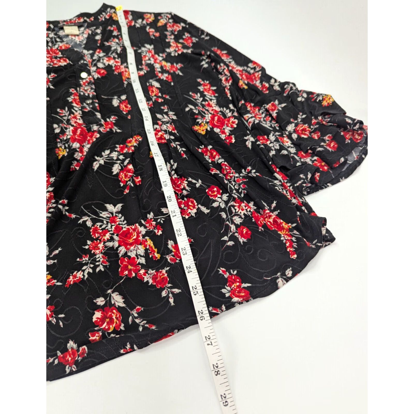 Bell Cocomo Women's Black Floral Top Blouse S Knit Long Bell Sleeve V-Neck Pleated Shirt Shirt-Style Purled? Size S / US 4 / IT 40 - 5 Thumbnail