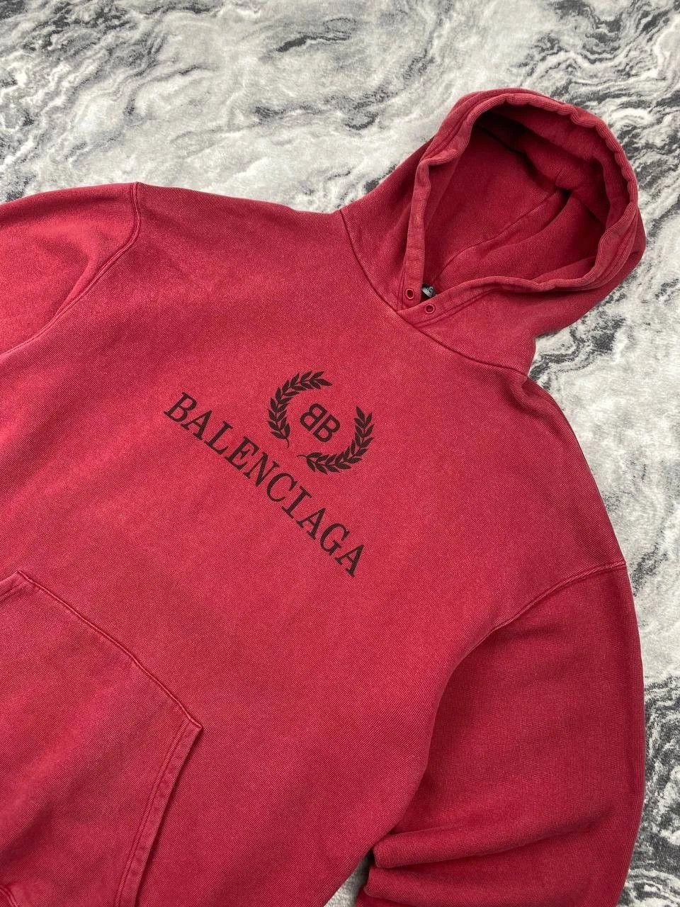 Balenciaga Balenciaga BB Crest Hoodie Big Logo Men Size S Red Size US S / EU 44-46 / 1 - 3 Thumbnail