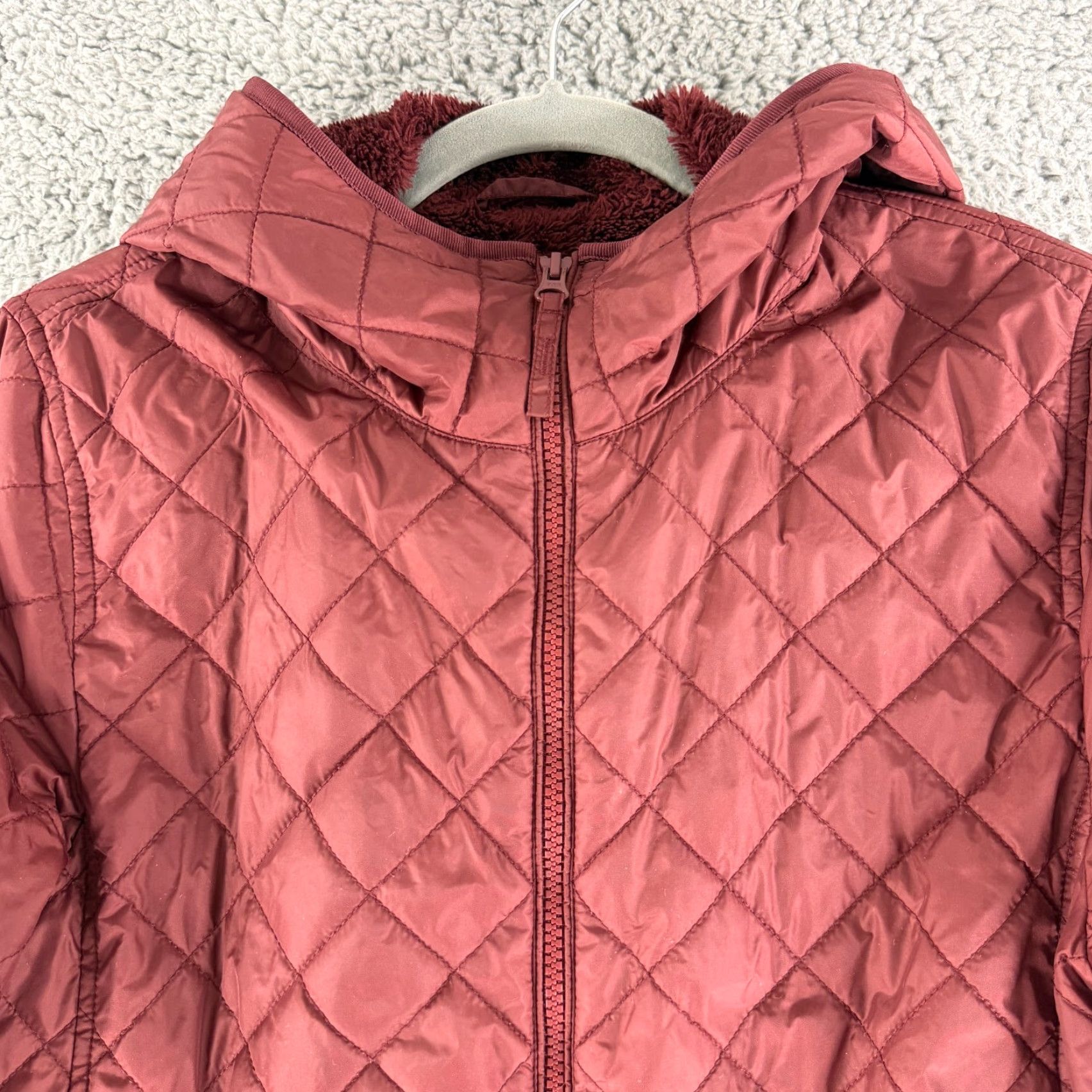 Uniqlo Uniqlo Quilted Boa Parker Jacket Womens M Maroon Full Zip Hooded Sherpa LS Size M / US 6-8 / IT 42-44 - 2 Thumbnail