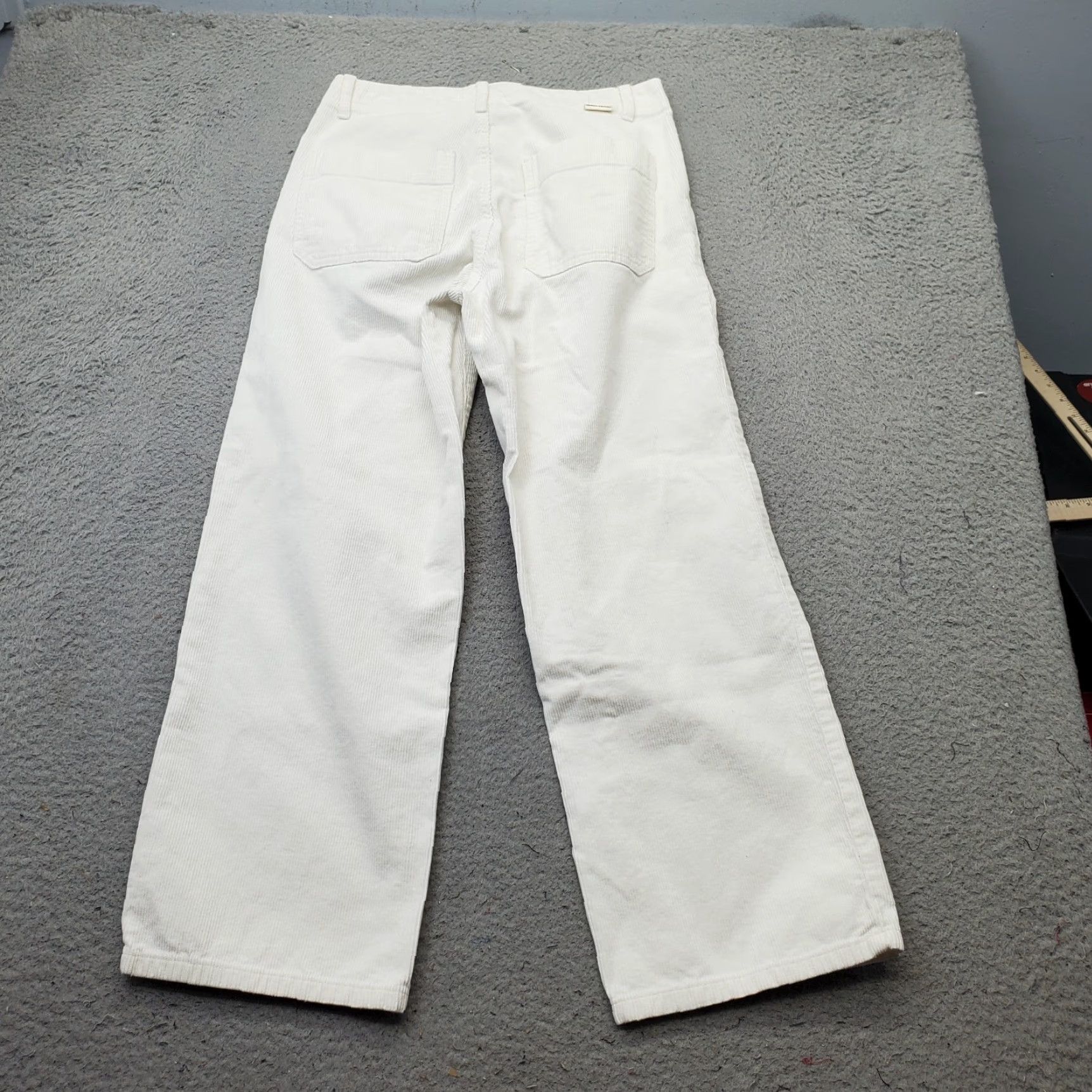 Billabong Billabong Womens Corduroy Pants 28 White Classic Flat Front Straight Button Fly Pants Size 28" / US 6 / IT 42 - 2 Thumbnail