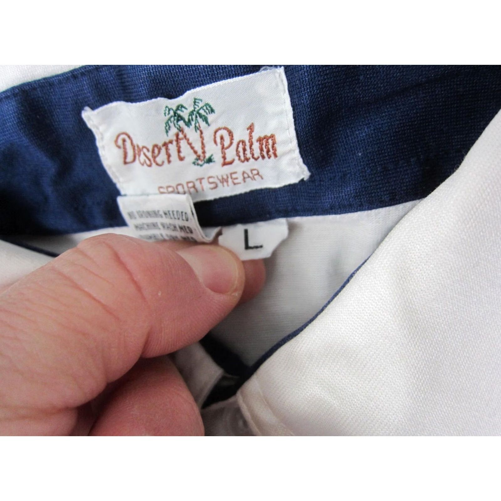 Vintage VINTAGE Desert Palm Polo Shirt Mens L White Blue 80s 90s Polo Shirt Mens L White Blue 80s 90s Size US L / EU 52-54 / 3 - 4 Thumbnail