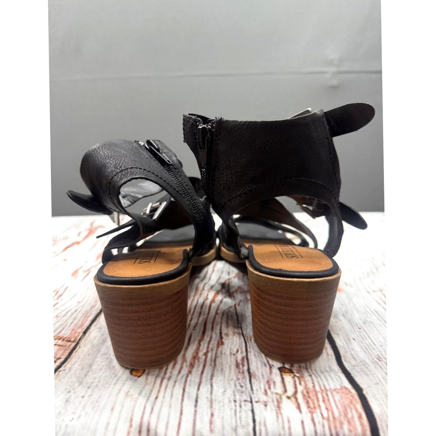 Vintage Solely Black Cabrial Sandals Women Black Gladiator Strappy Block Heel Size 9M Size US 9 / IT 39 - 3 Thumbnail