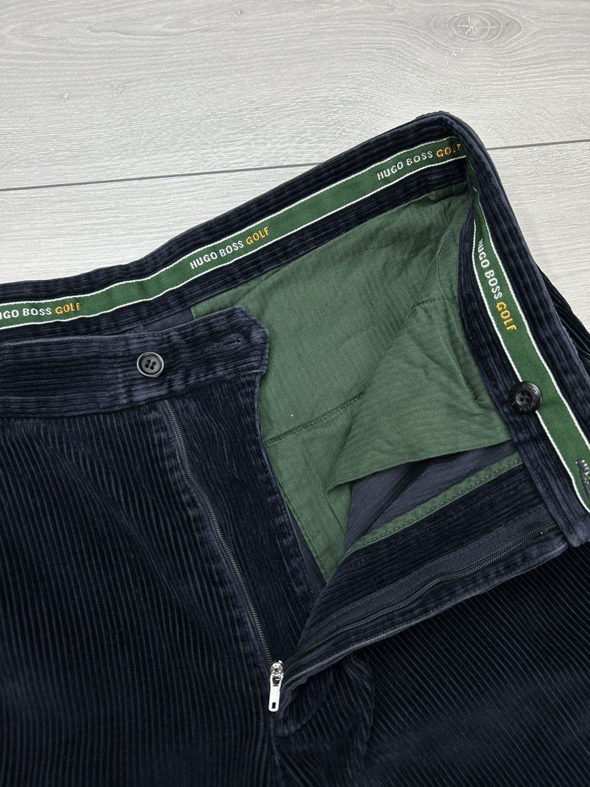 Hugo Boss × Vintage Hugo Boss Vintage Navy Velvet Baggy Pant Size 34 Size US 34 / EU 50 - 6 Thumbnail