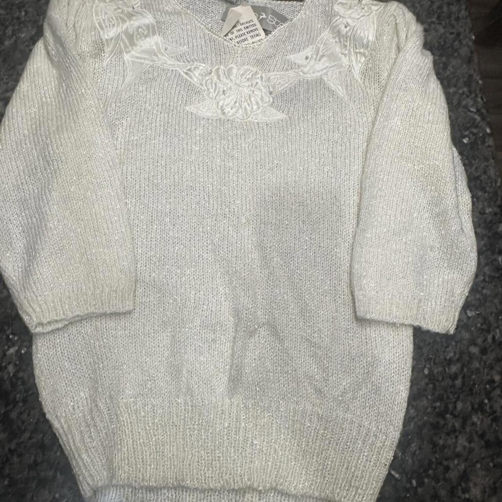 Other White Stag Women's White and Cream Jumper Size M / US 6-8 / IT 42-44 - 1 Thumbnail