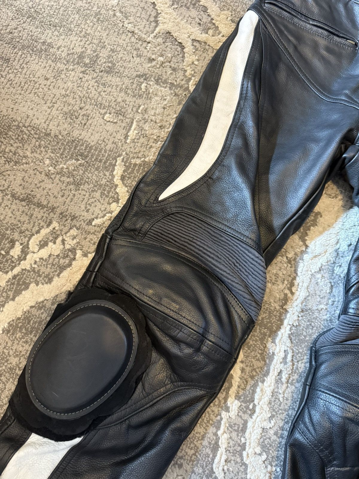 Vintage Leather Moto Motorcycle Leather Pants Size US 28 / EU 44 - 3 Thumbnail