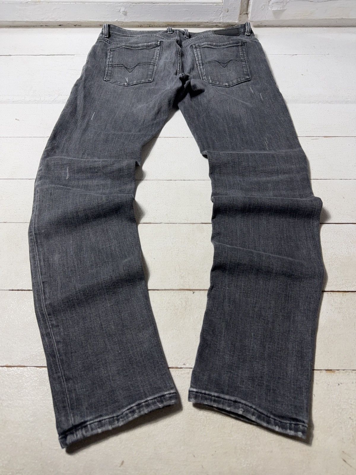 Diesel Luxury 00s Diesel Sleenker Grey Wash Skinny Jeans Knee Rip Size US 33 - 14 Thumbnail