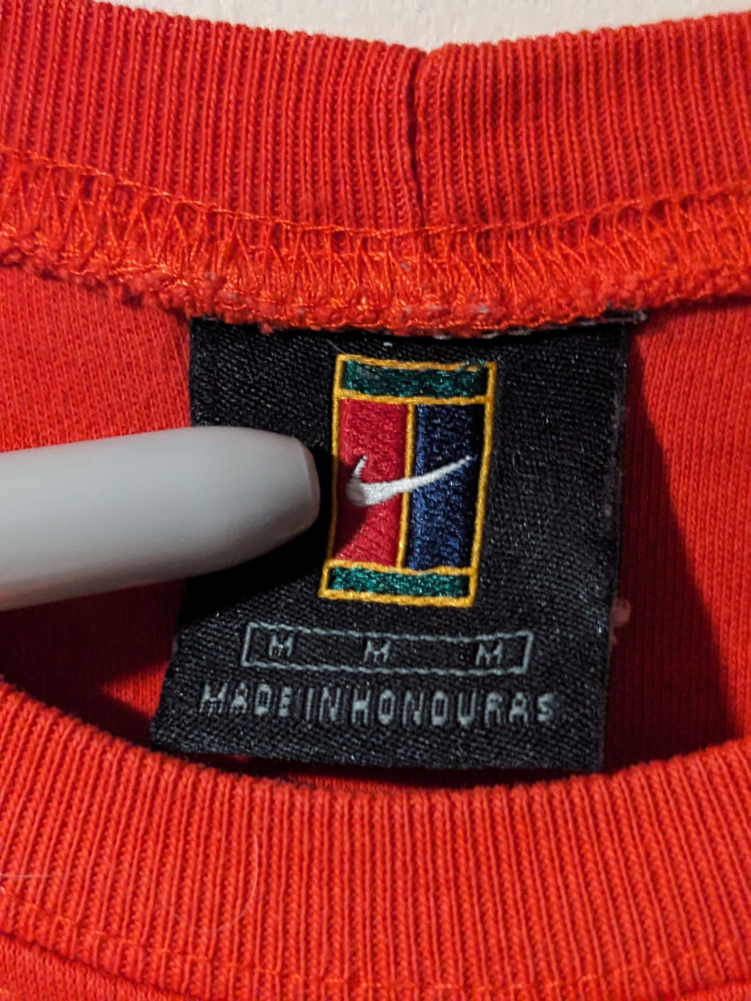 Nike × Vintage Vintage Y2K Nike Court Heritage Red Medium T-Shirt Size US M / EU 48-50 / 2 - 3 Thumbnail