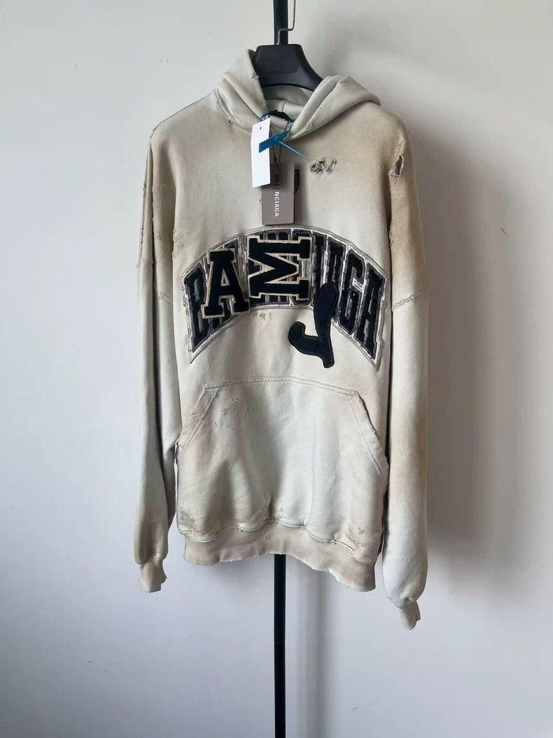 Balenciaga Balenciaga Letter Printed Hooded Long Sleeve Hoodie Regula Size US M / EU 48-50 / 2 - 1 Thumbnail