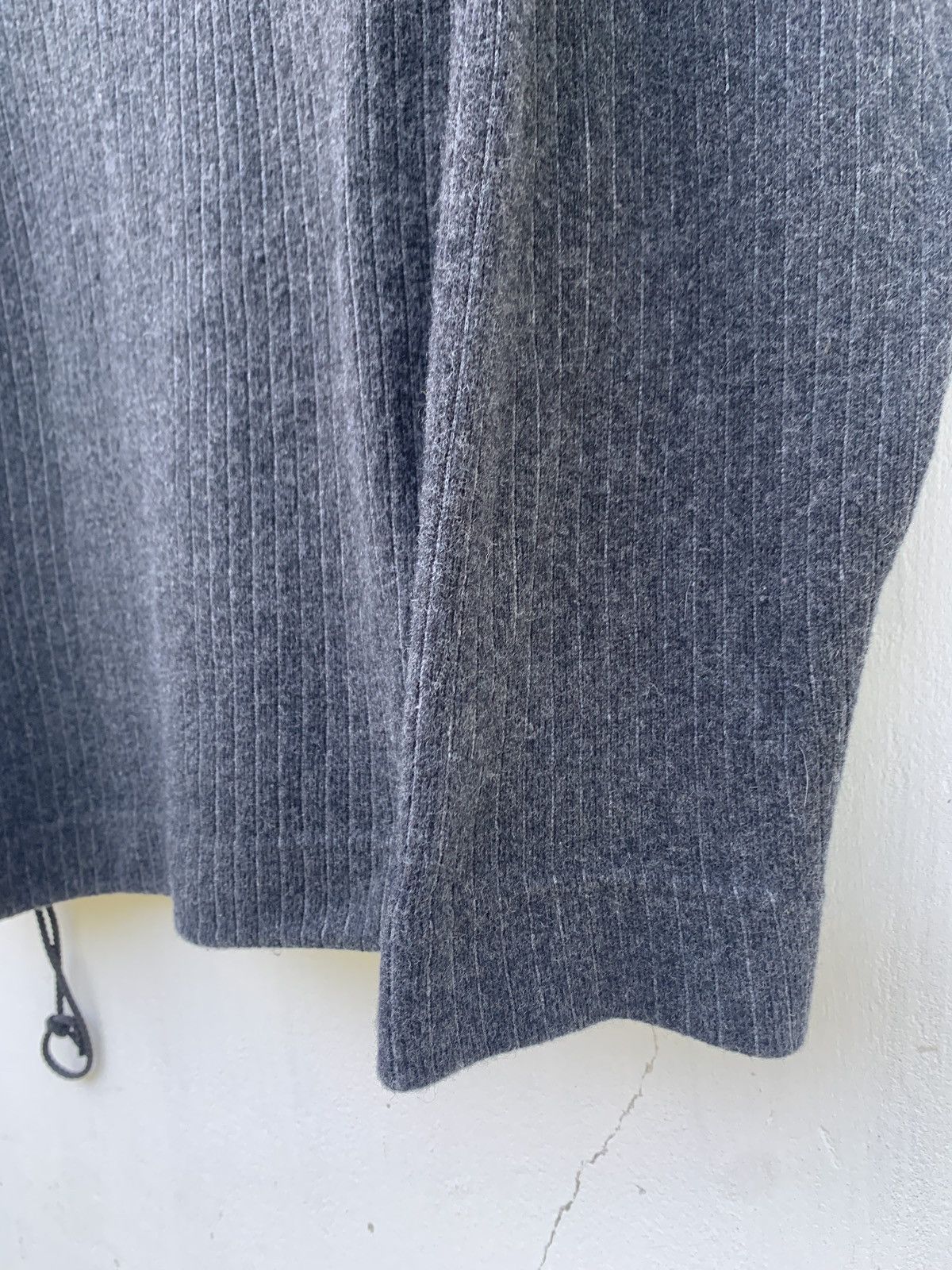 Gianfranco Ferre Vintage Gianfranco Ferre Ribbed Turtleneck Wool Sweater Size US M / EU 48-50 / 2 - 14 Thumbnail