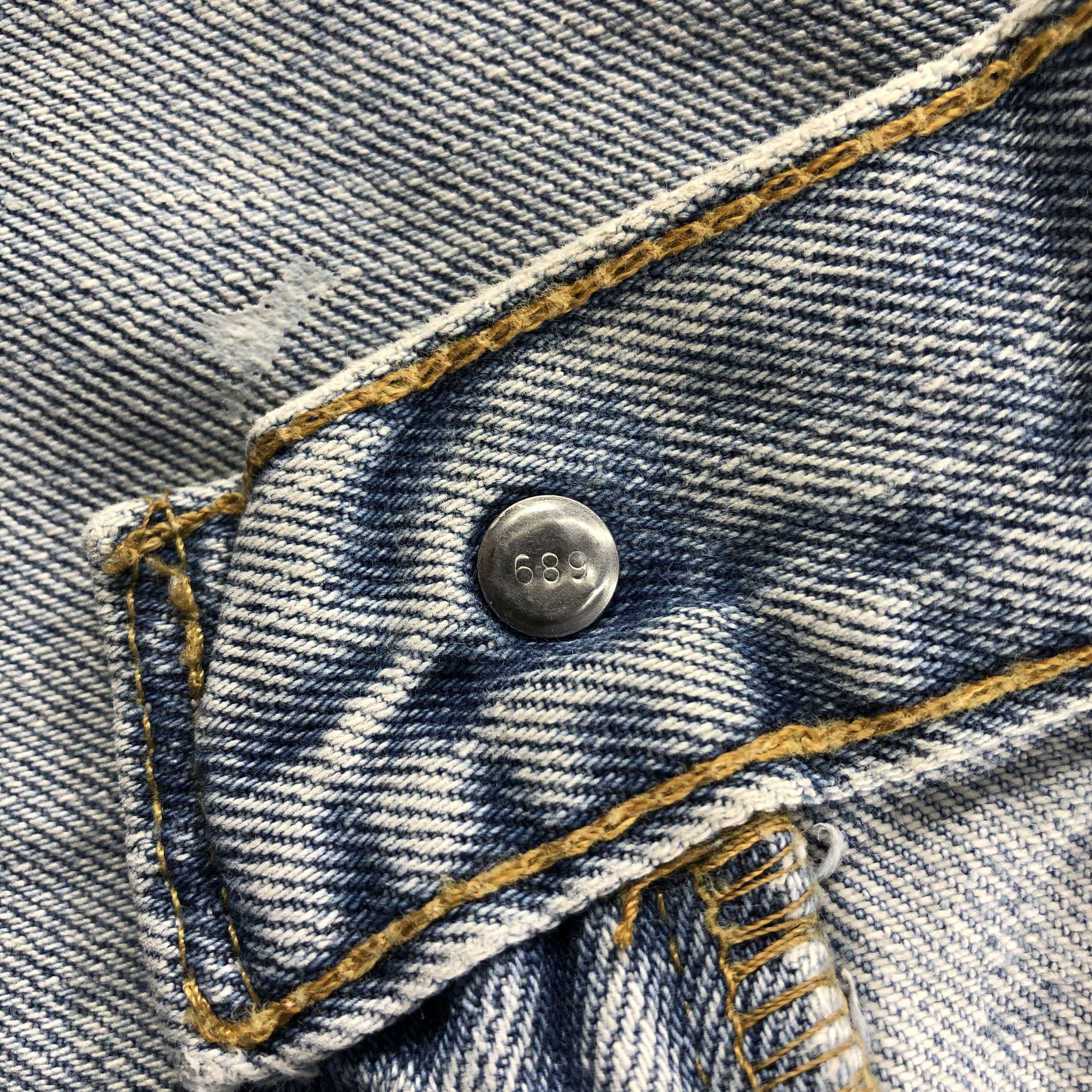 Levi's Vintage Light Wash Levis 505 Jeans-J1224 Size US 33 - 9 Thumbnail