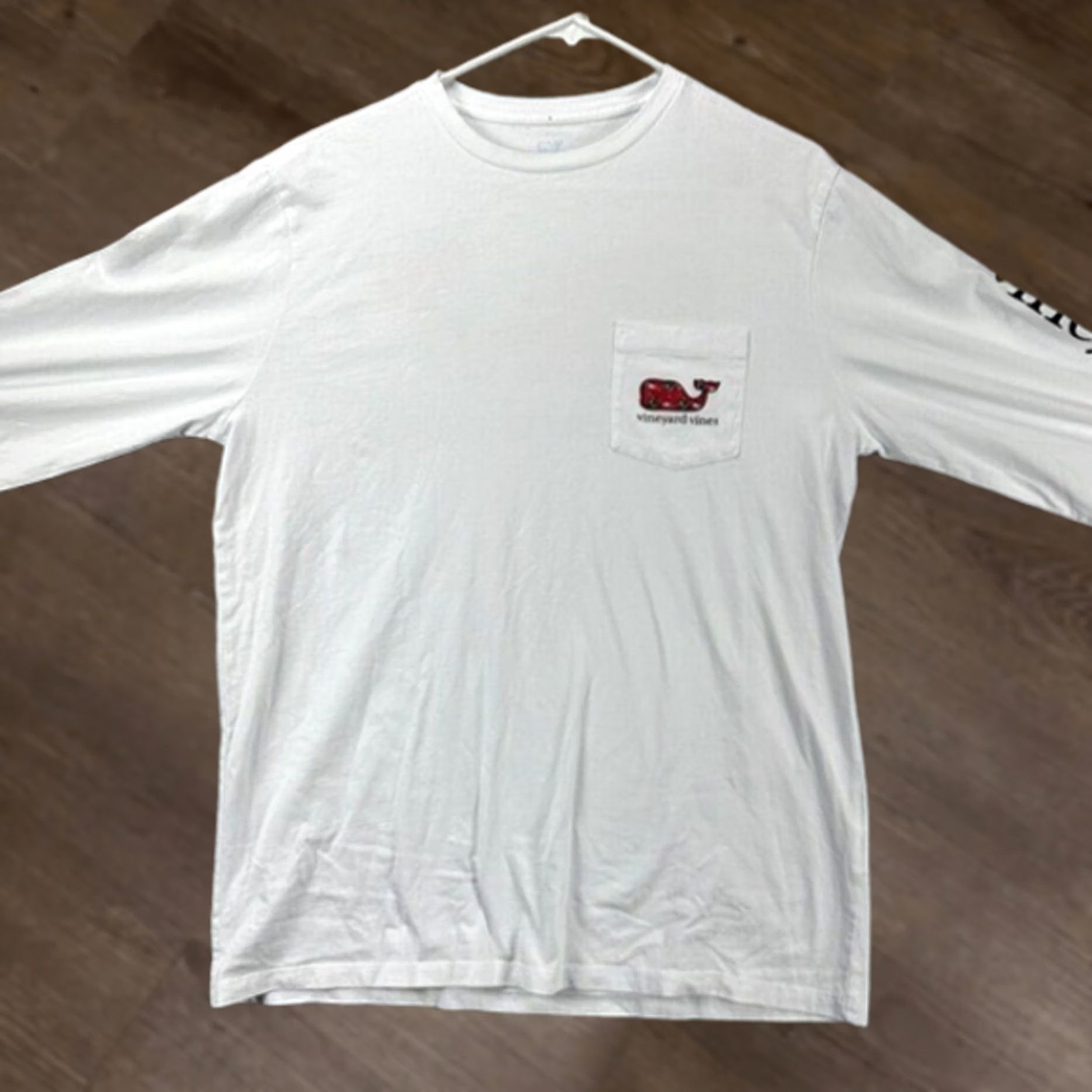 Vineyard Vines Vineyard Vines T-Shirt Mens Medium White Christmas Graphic Tee Pocket NEW L8 Size US M / EU 48-50 / 2 - 1 Thumbnail