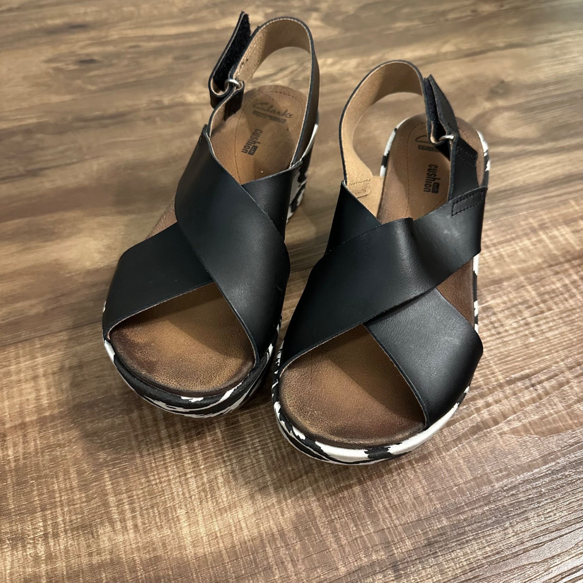 Clarks Clarks Stasha Hale Wedge Slingback strap black/whiteSz 7 Size US 7 / IT 37 - 2 Thumbnail