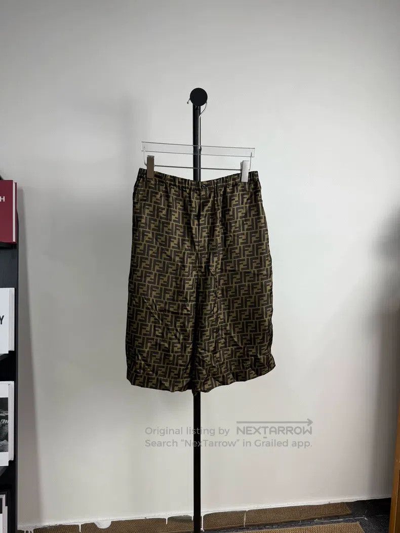 Fendi Fendi All-over print shorts Size 25" / US 0 / IT 36 - 2 Thumbnail
