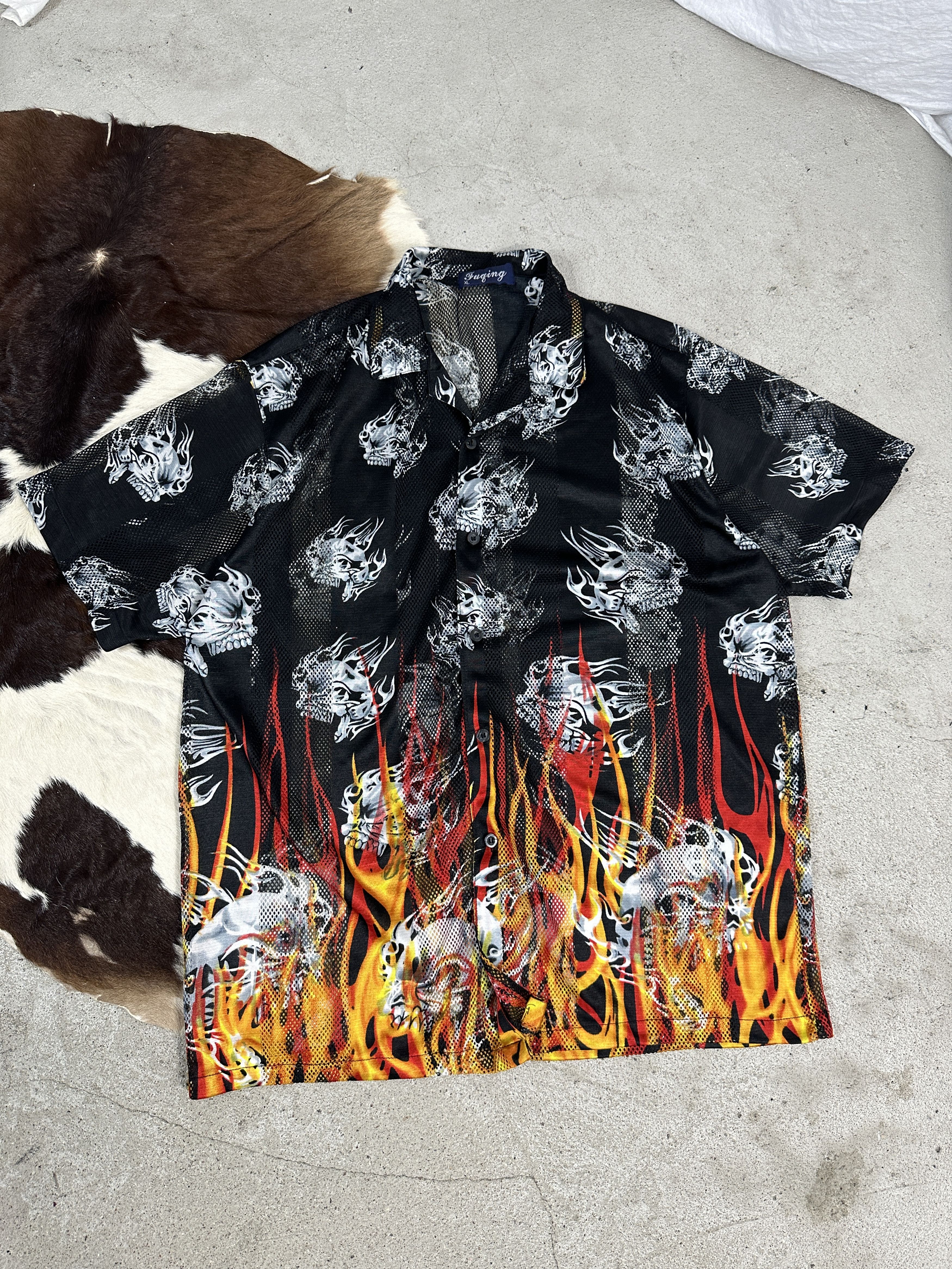 Vintage Vintage Oversize Avant Garde Fire Skull Y2K Summer Shirt Size US XL / EU 56 / 4 - 3 Thumbnail