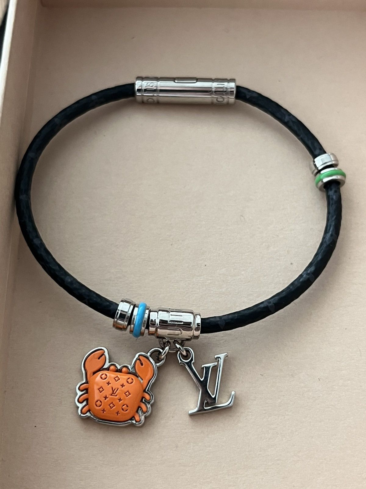 Louis Vuitton Louis Vuitton Logo Bracelet Runway limited edition NEW Size ONE SIZE - 11 Thumbnail