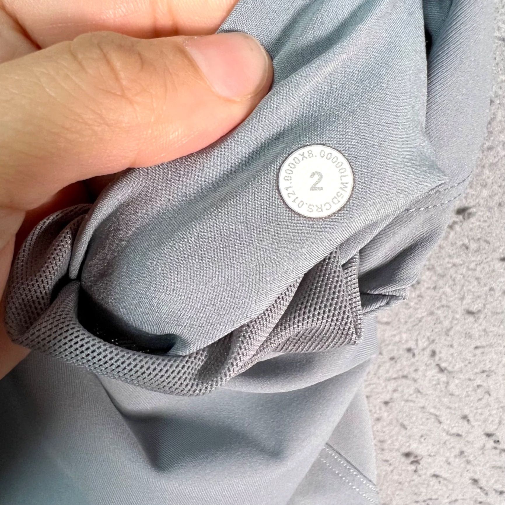 Lululemon Lululemon Womens Joggers Gray Size 2 Drawstring Elastic Waist Tapered Pants Activewear Size 26" / US 2 / IT 38 - 3 Thumbnail