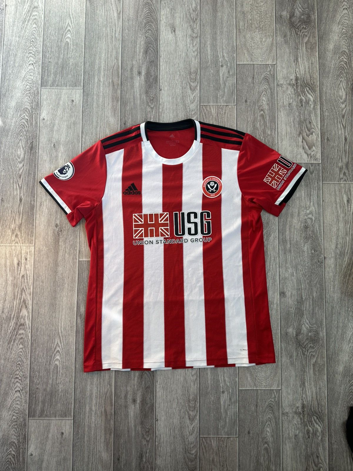 Adidas Vintage Adidas Sheffield United Home Tee T-Shirt white red Size US L / EU 52-54 / 3 - 1 Thumbnail