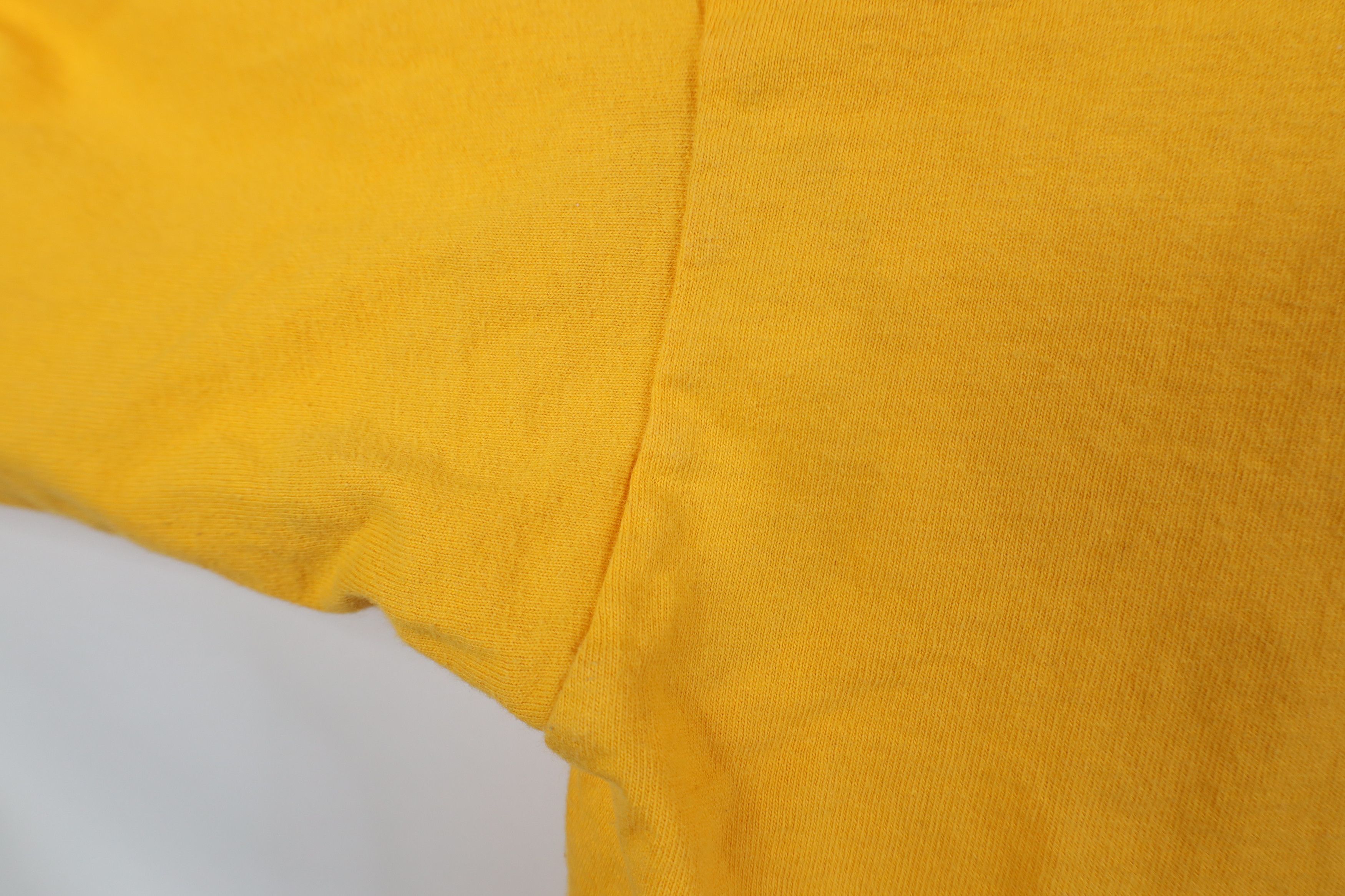 Vintage Vintage 90s Y2K University of Michigan Long Sleeve T-Shirt Size US XL / EU 56 / 4 - 6 Thumbnail