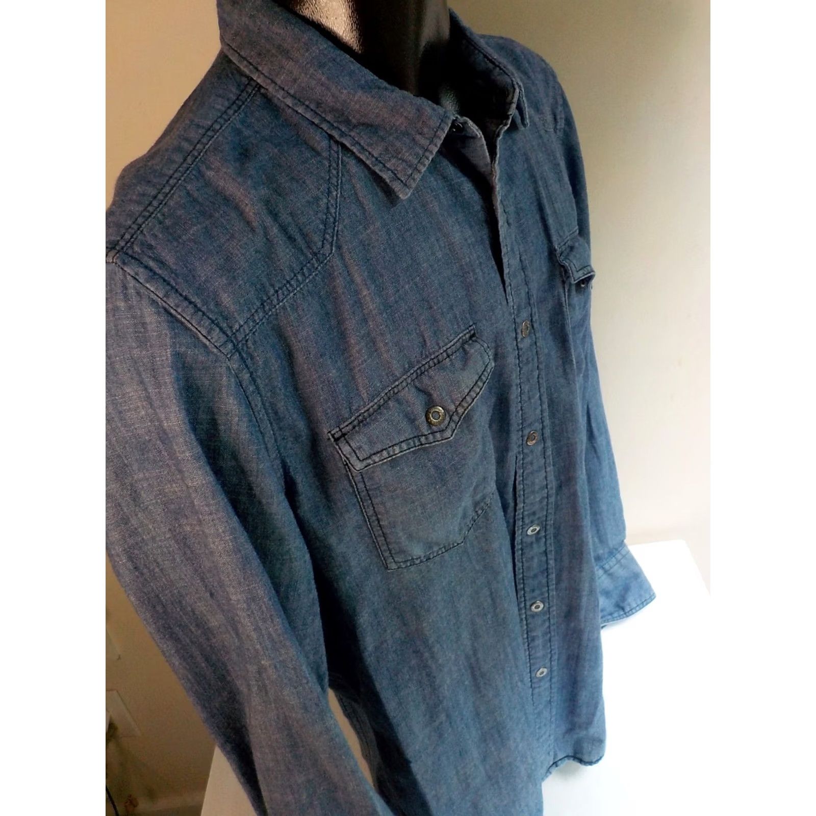 Guess G by GUESS LS Western Cut Snap Front Denim Shirt Blue Cotton XL Mens Shirt Size US XL / EU 56 / 4 - 3 Thumbnail