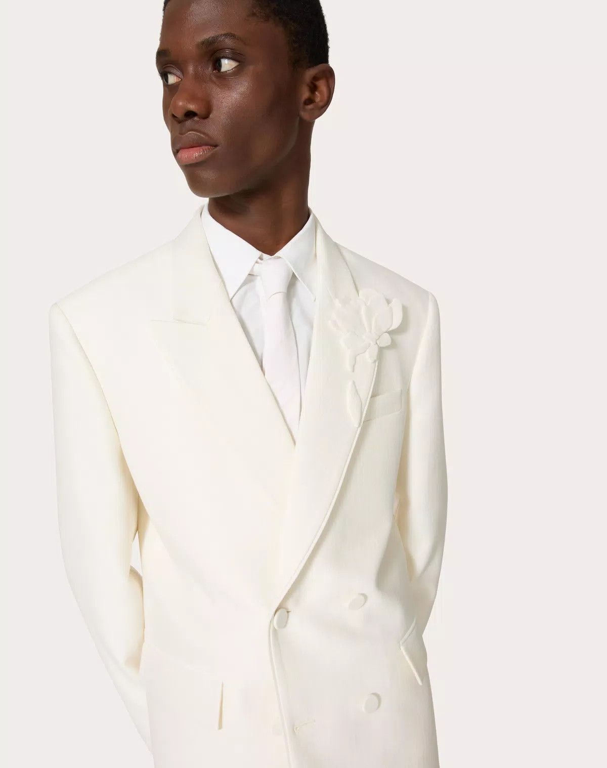 Valentino oc11z0725 Double Breasted Woold And Silk Jacket in White Size US M / EU 48-50 / 2 - 6 Thumbnail