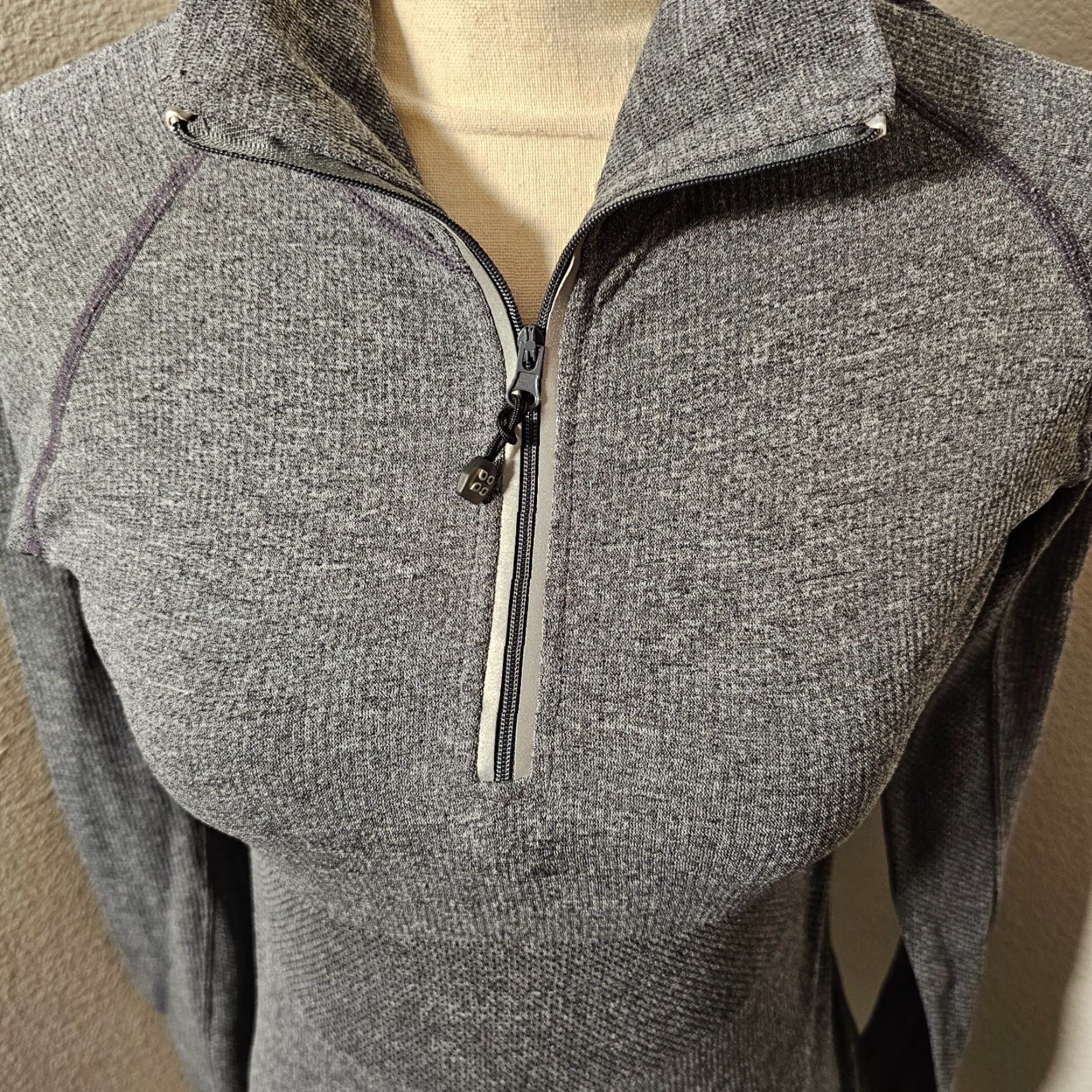 Vintage WOMEN'S Actra Athletic 1/4 Zip Sweater Gray Rayon Nylon Long Sleeve Activewear Regular Size ONE SIZE - 2 Thumbnail