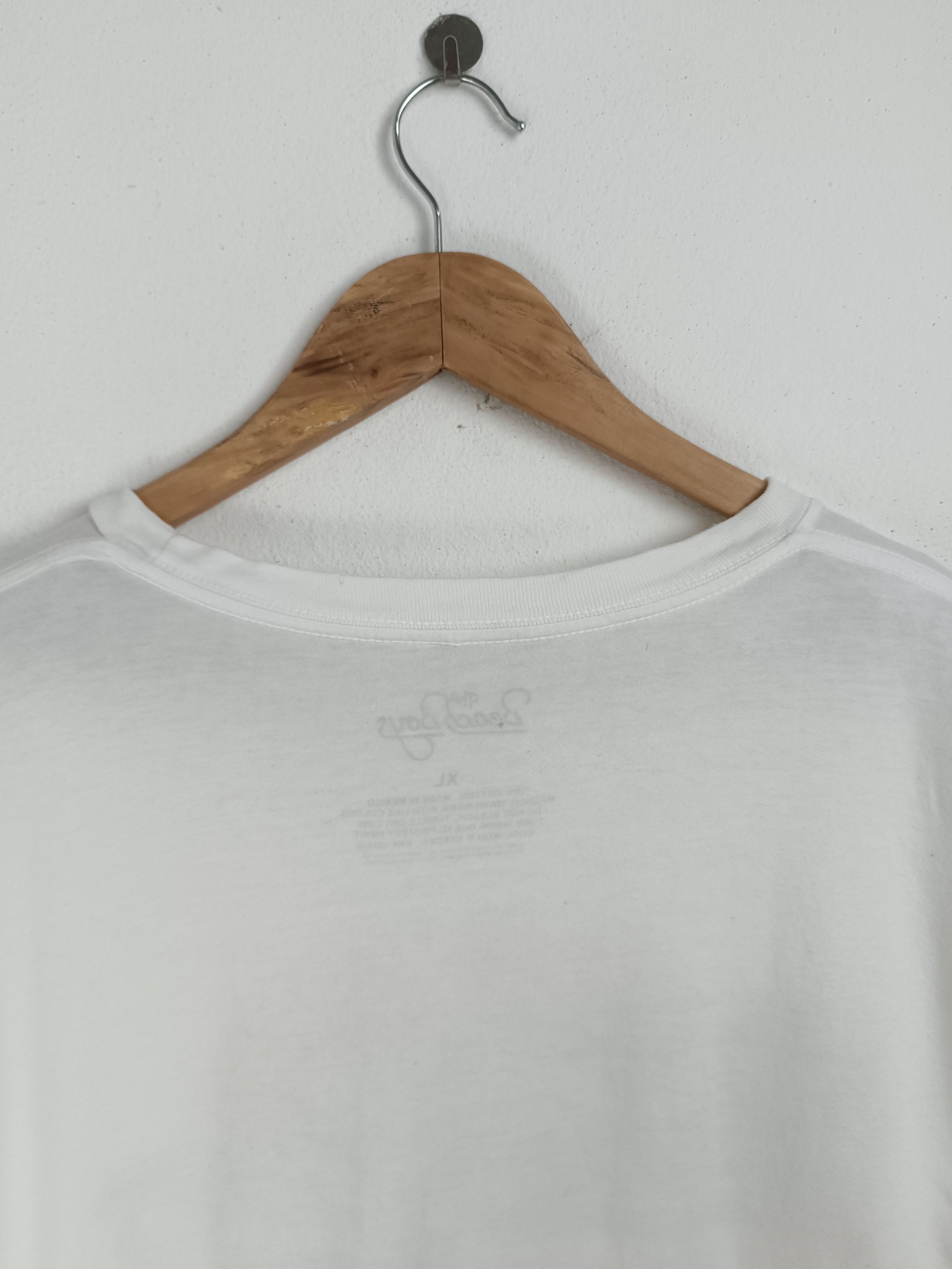 Band Tees VTG THE BEACH BOYS SURF TOUR 1983 TEE who kinks jam beatles Size US XL / EU 56 / 4 - 19 Thumbnail