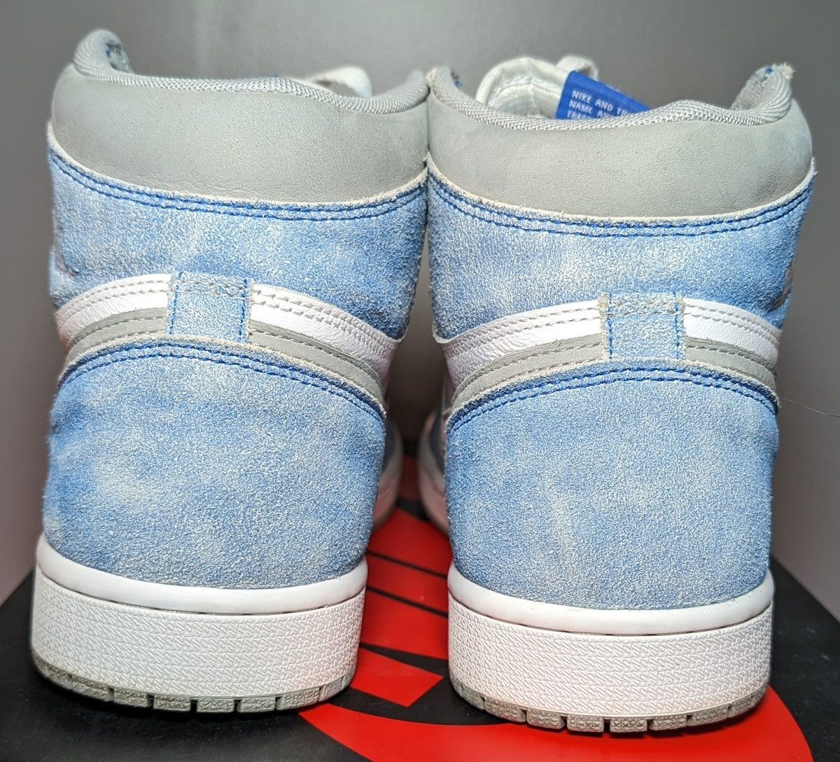 Jordan Brand Size 10 - Jordan 1 Retro OG High Hyper Royal Smoke Grey Size US 10 / EU 43 - 3 Thumbnail