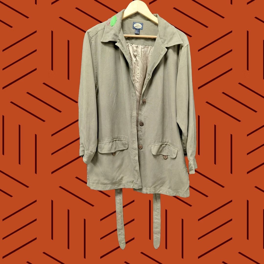 Tommy Bahama Tommy Bahama Olive Green Button-Up Jacket Women M Silk 100% Trench Coat / Lightweight Bel ted closure Button Casual Travel Size M / US 6-8 / IT 42-44 - 1 Thumbnail